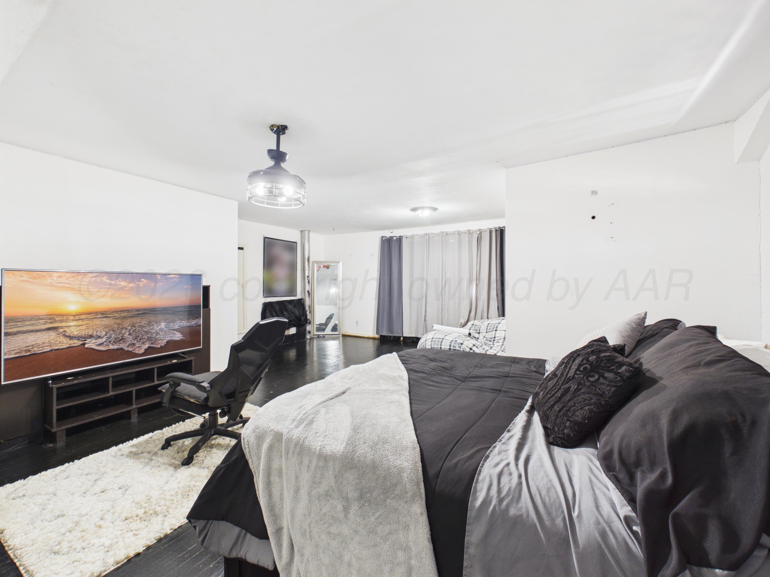1704 N Christine Street Property Photo 25