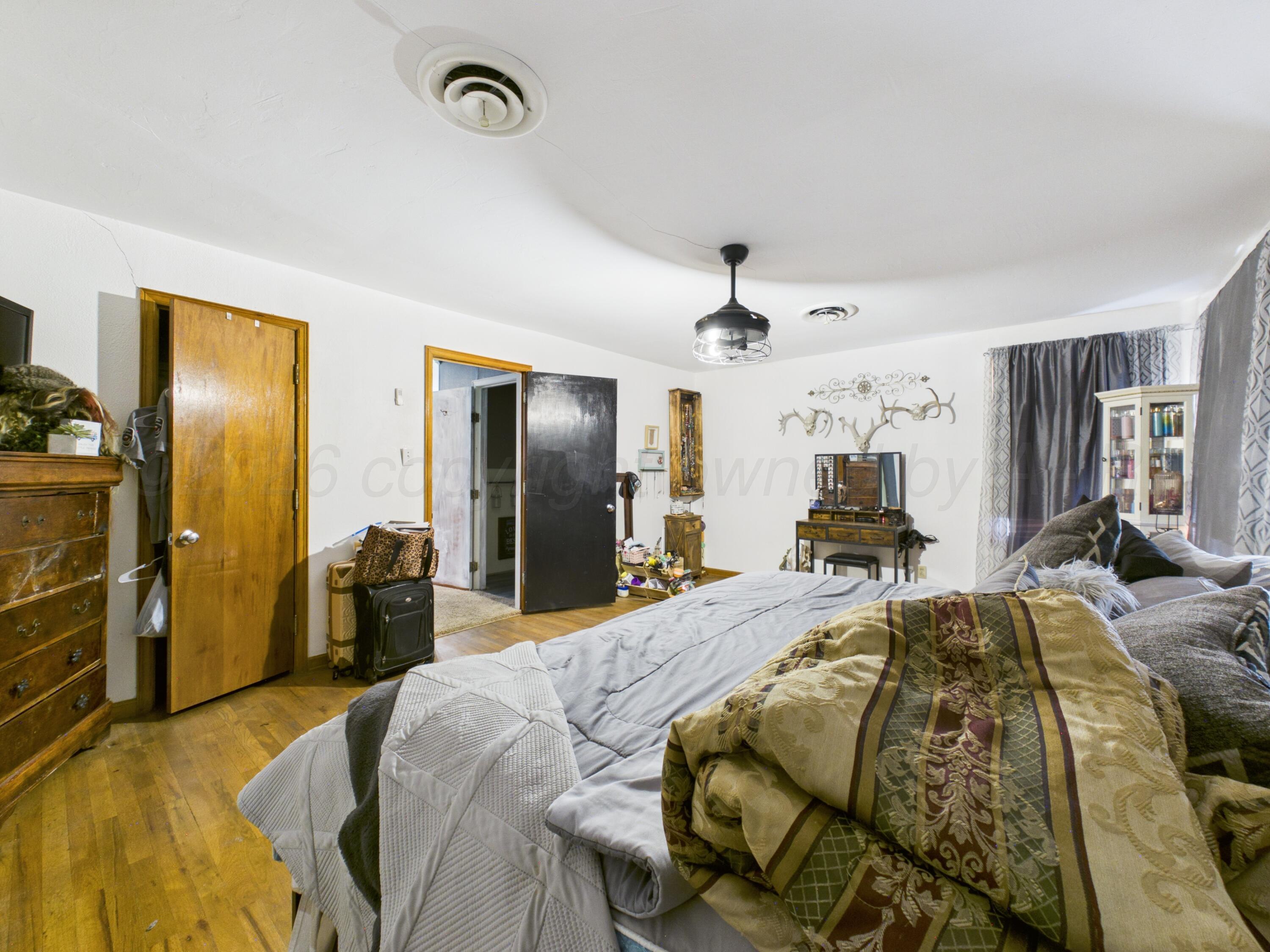 1704 N Christine Street Property Photo 27
