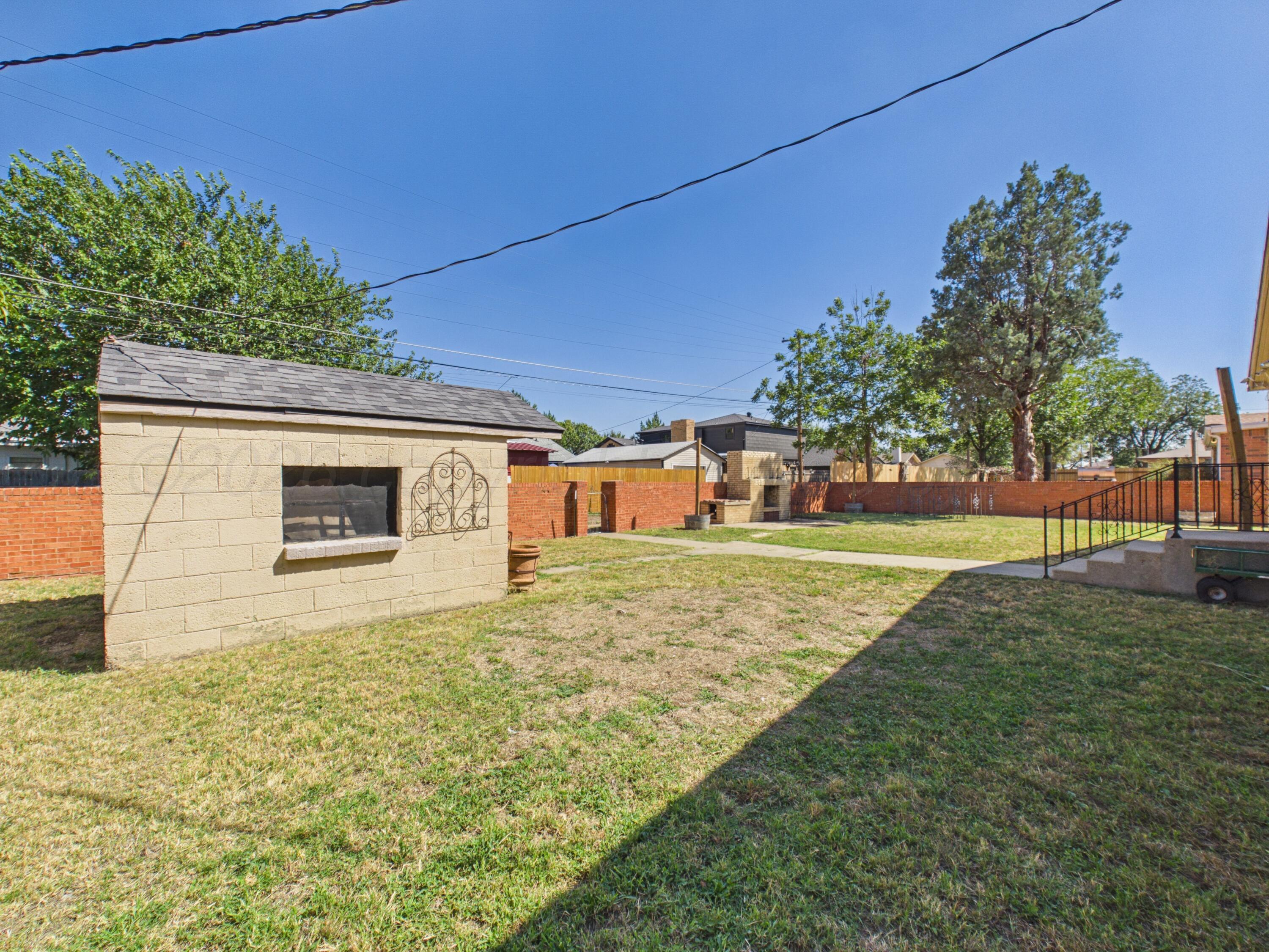 1704 N Christine Street Property Photo 39