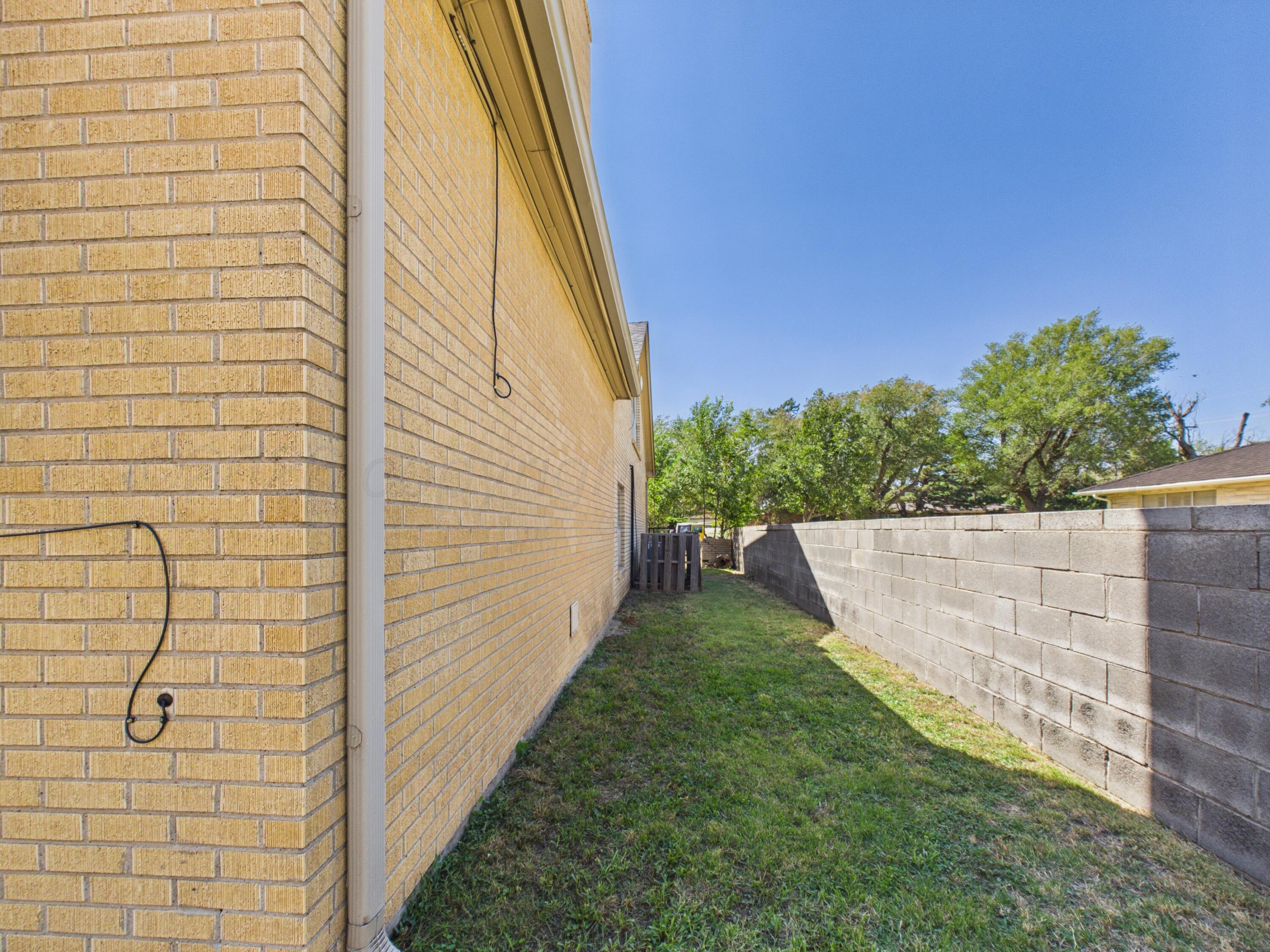1704 N Christine Street Property Photo 41