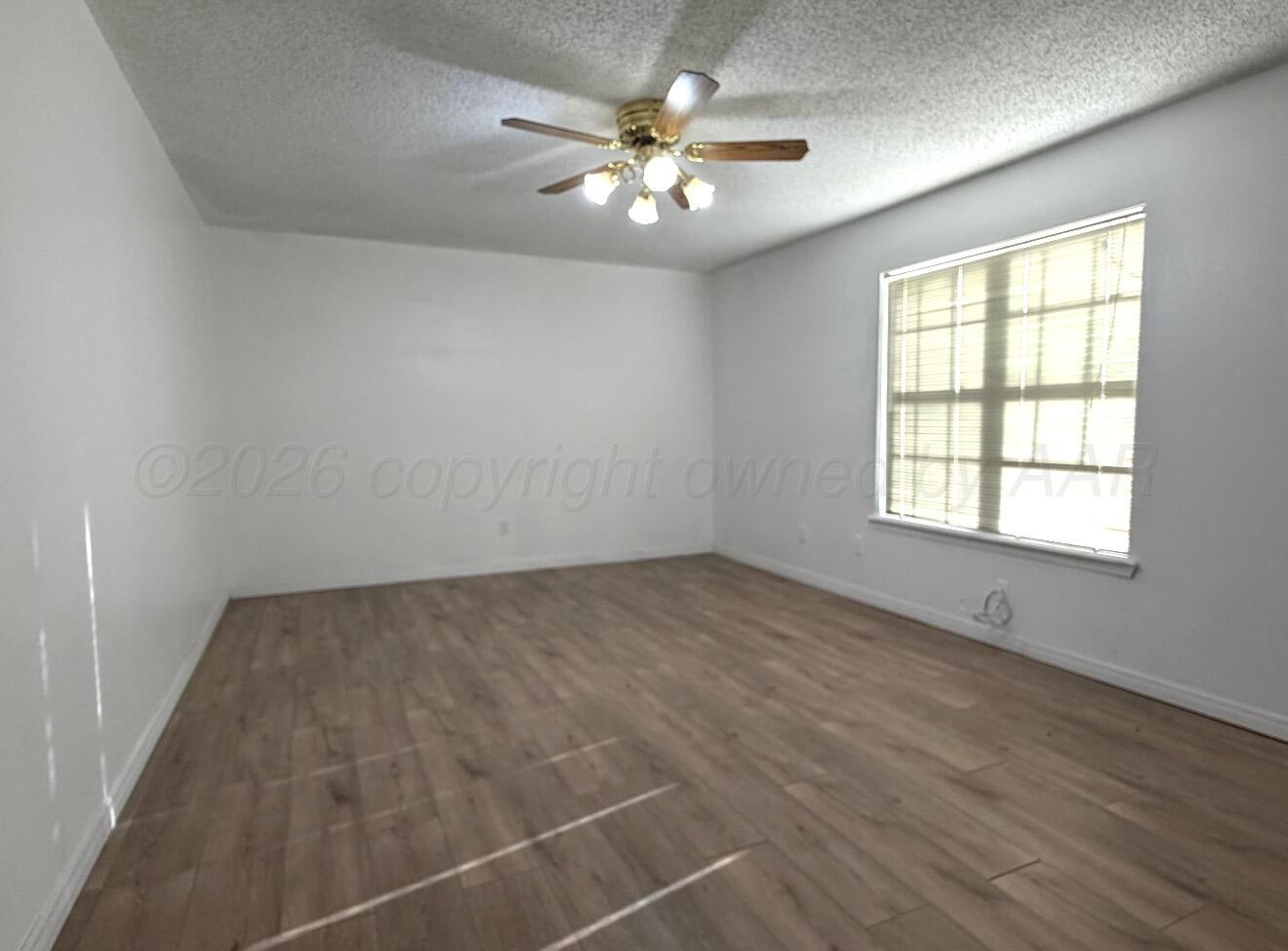 203 Bois D' Arc Property Photo 32