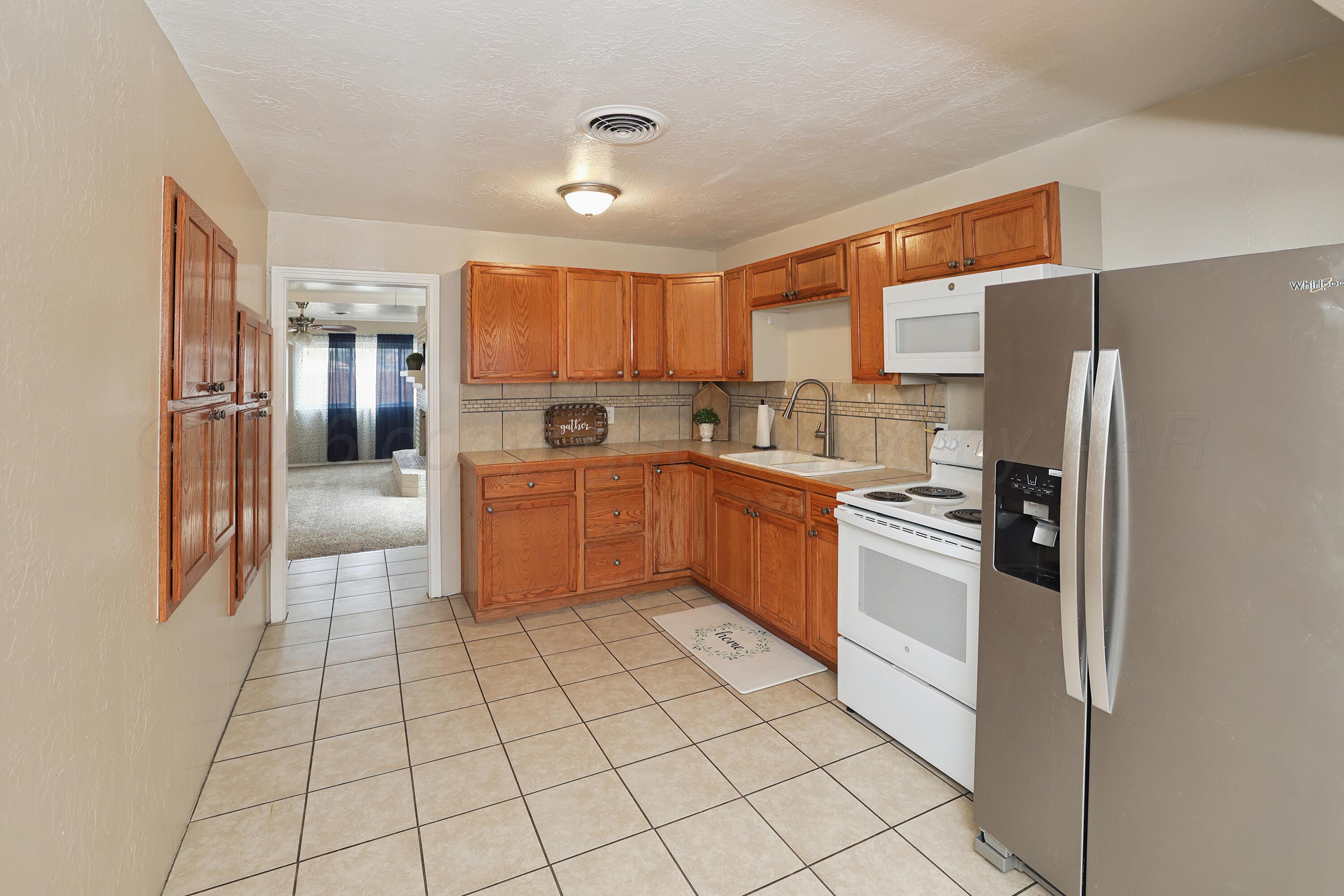 2701 20th Avenue Property Photo 4