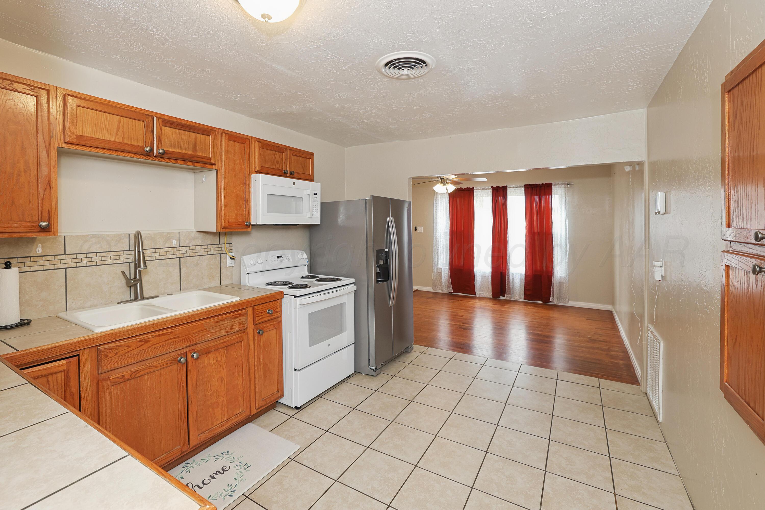 2701 20th Avenue Property Photo 5