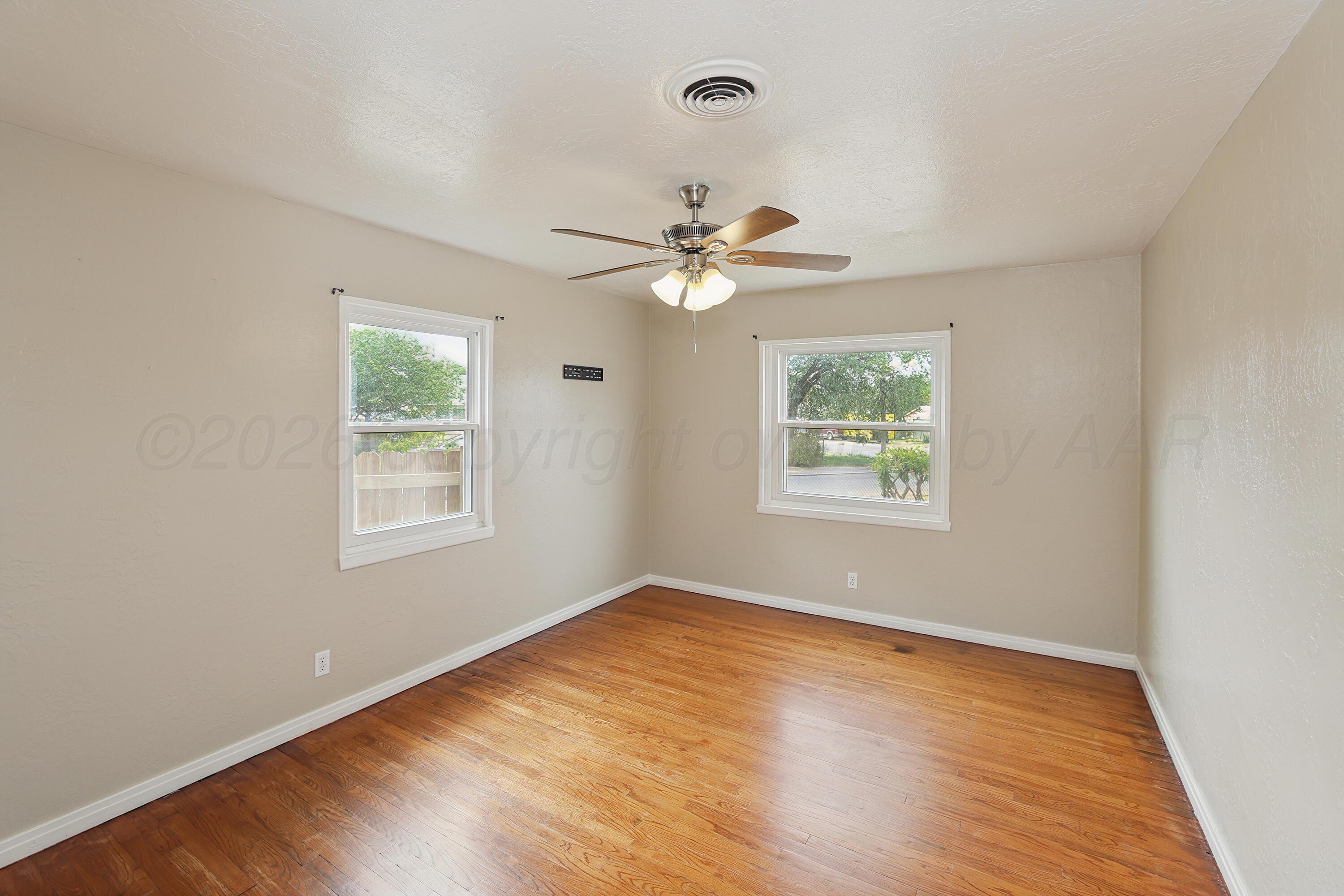 2701 20th Avenue Property Photo 10
