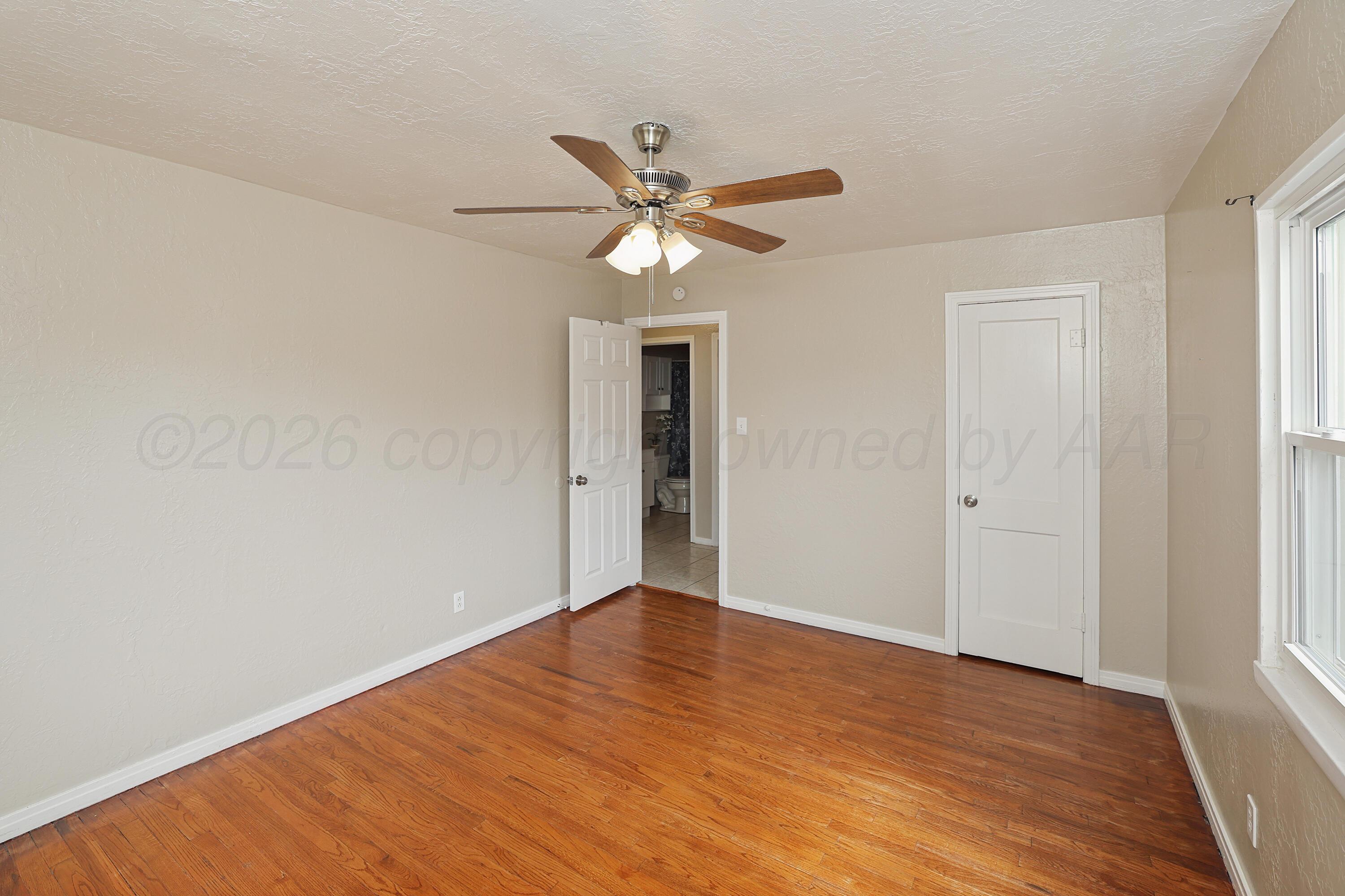 2701 20th Avenue Property Photo 11