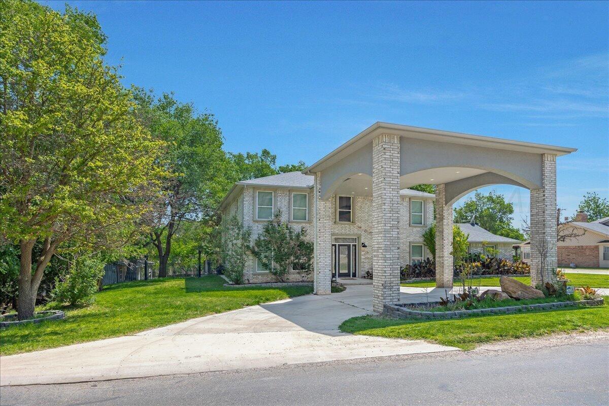 519 S Shore Drive Property Photo 2