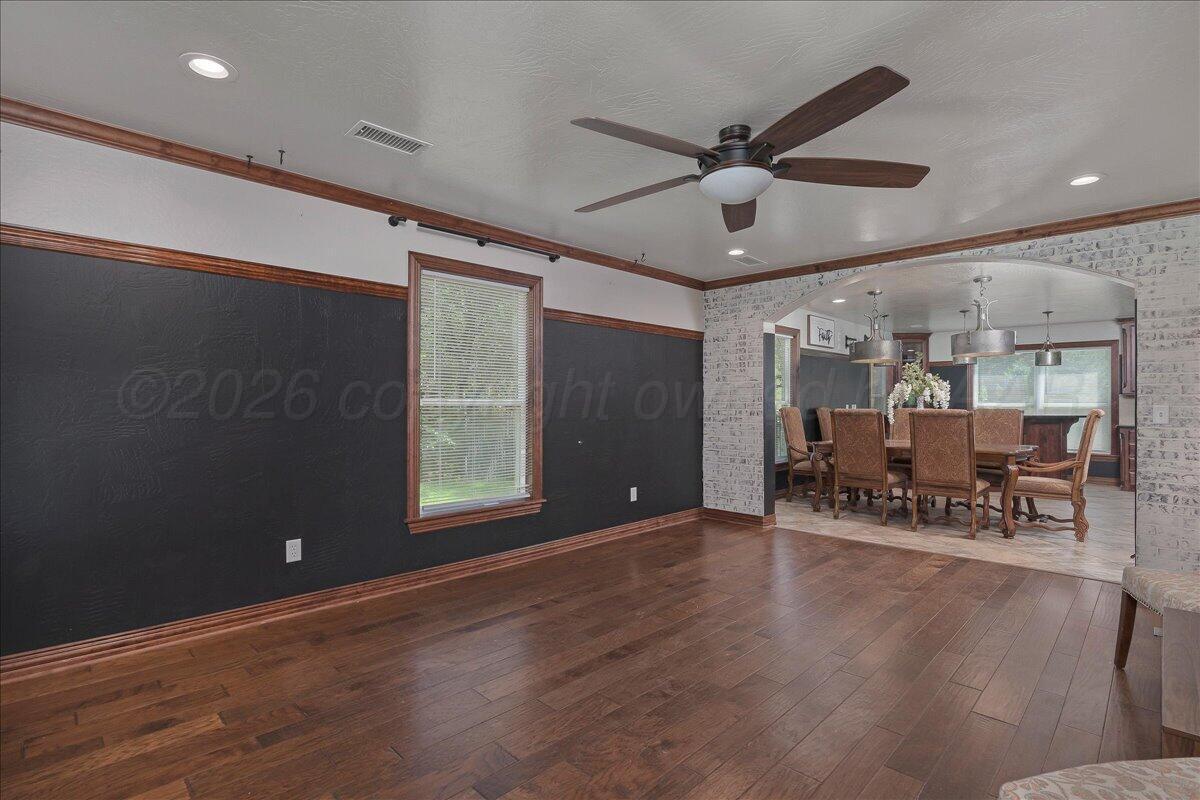 519 S Shore Drive Property Photo 9