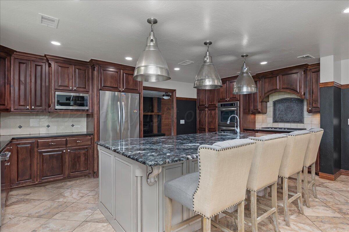 519 S Shore Drive Property Photo 12