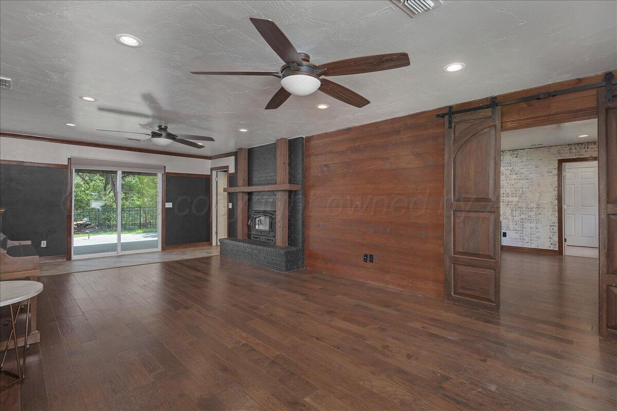 519 S Shore Drive Property Photo 20