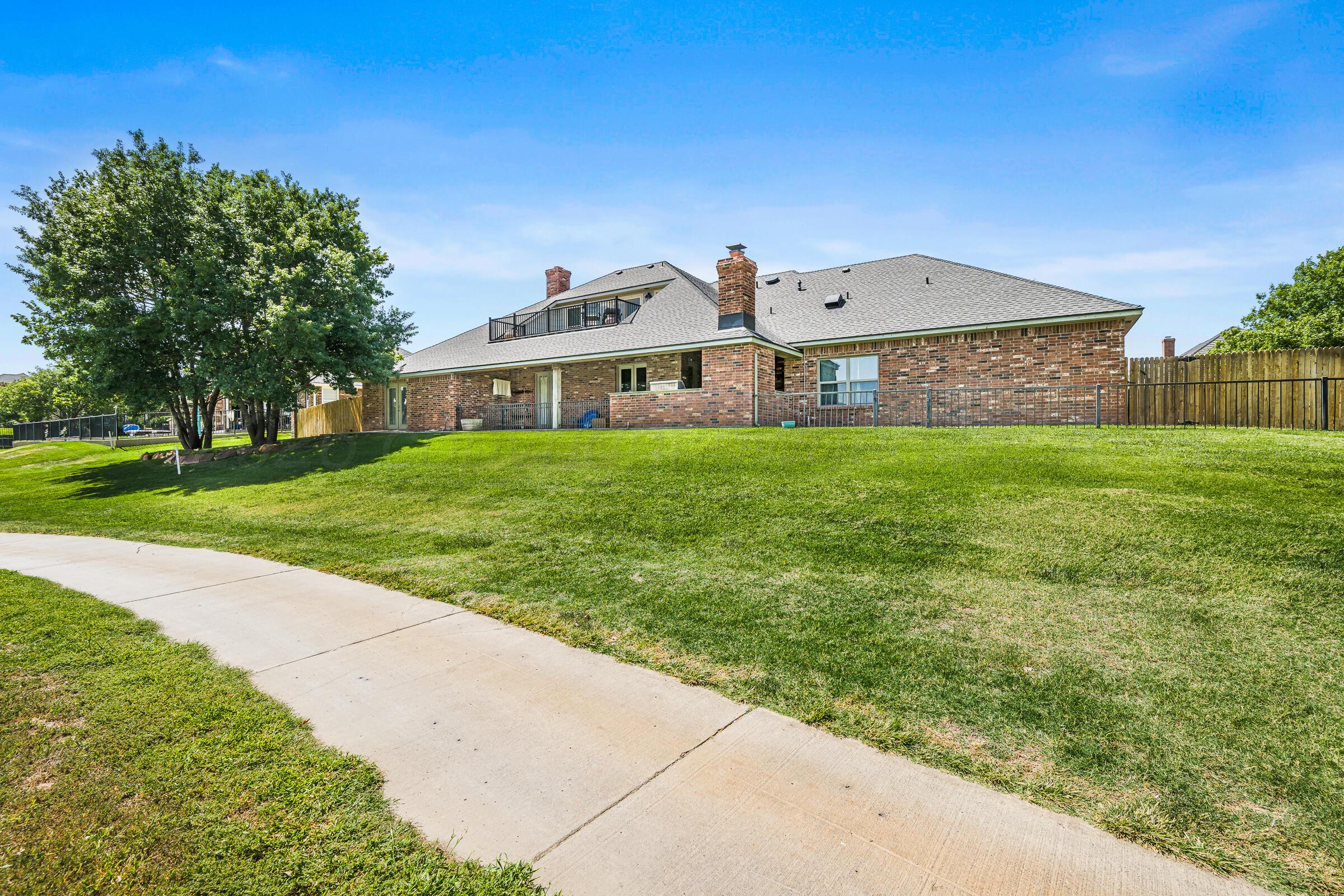 8 Carnoustie Lane Property Photo 6