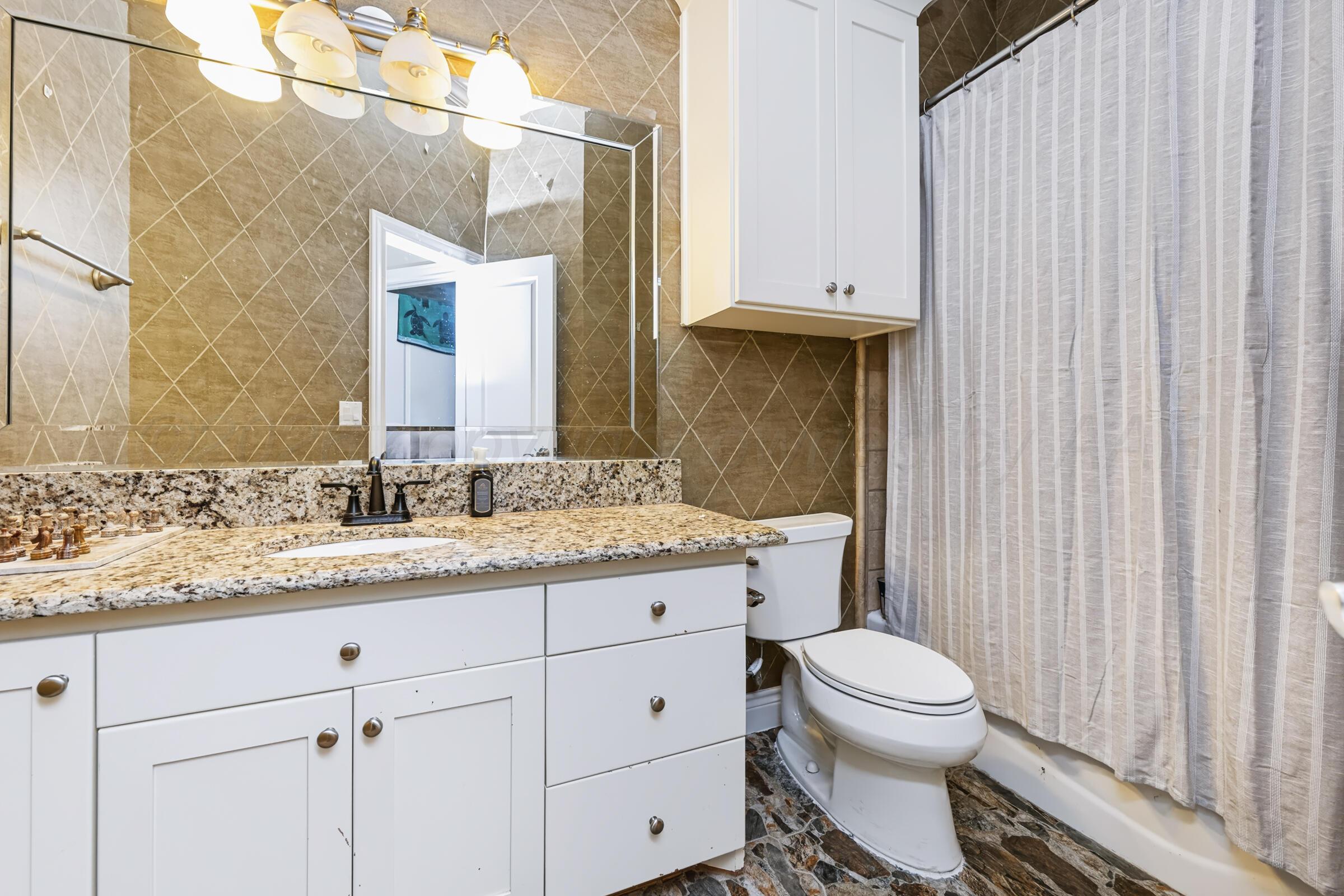 8 Carnoustie Lane Property Photo 13