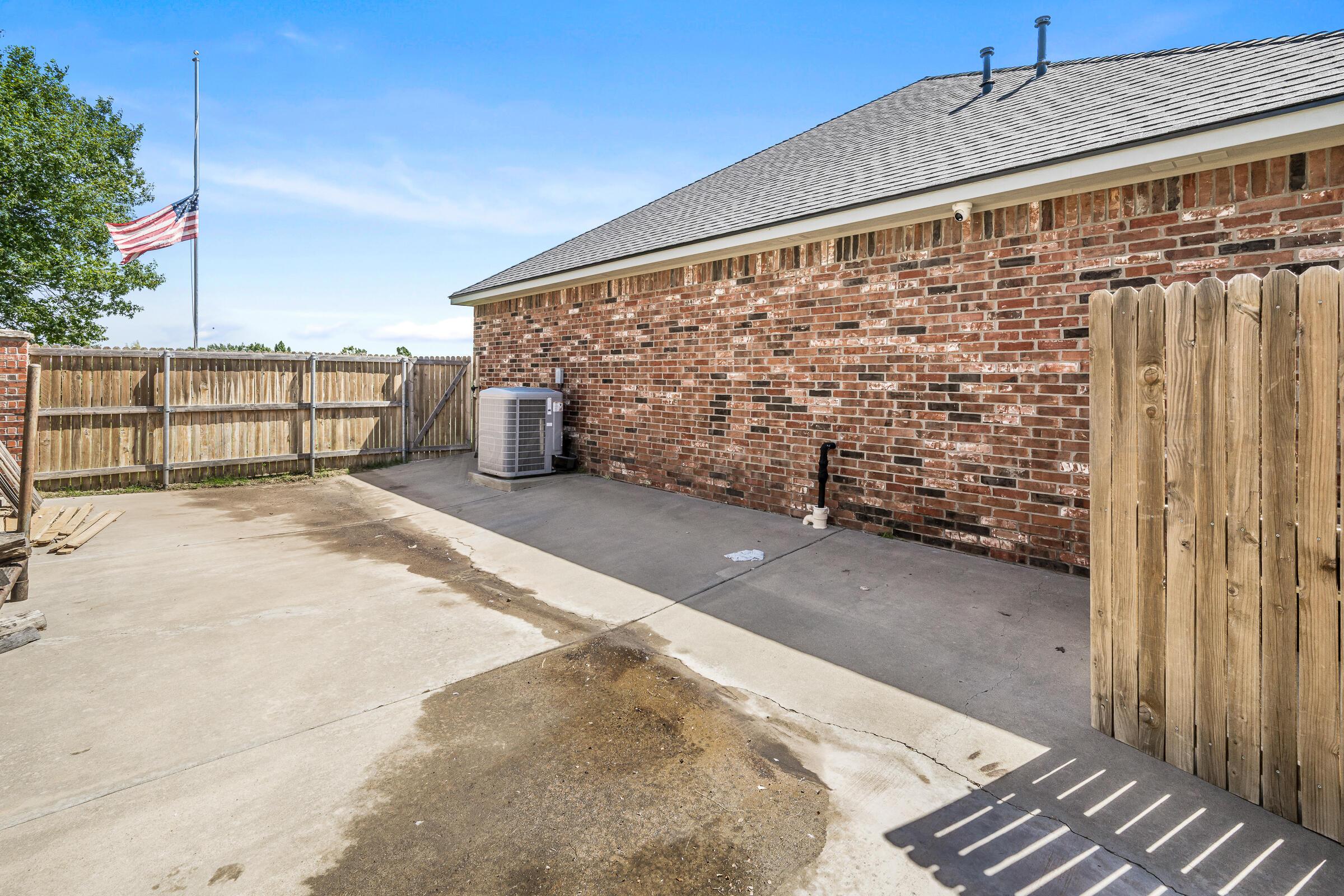 8 Carnoustie Lane Property Photo 32