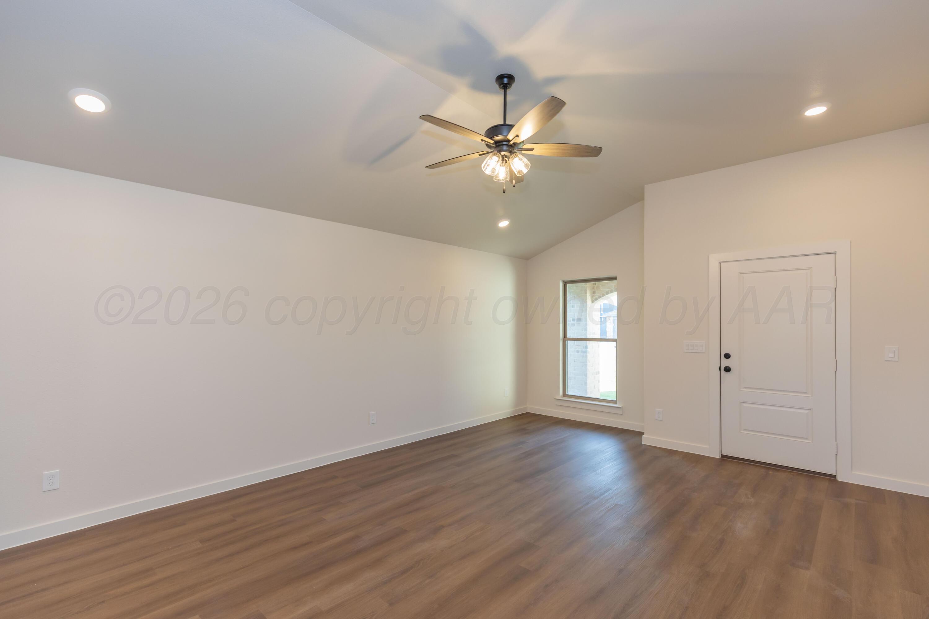 9104 Prairieland Drive Property Photo 2