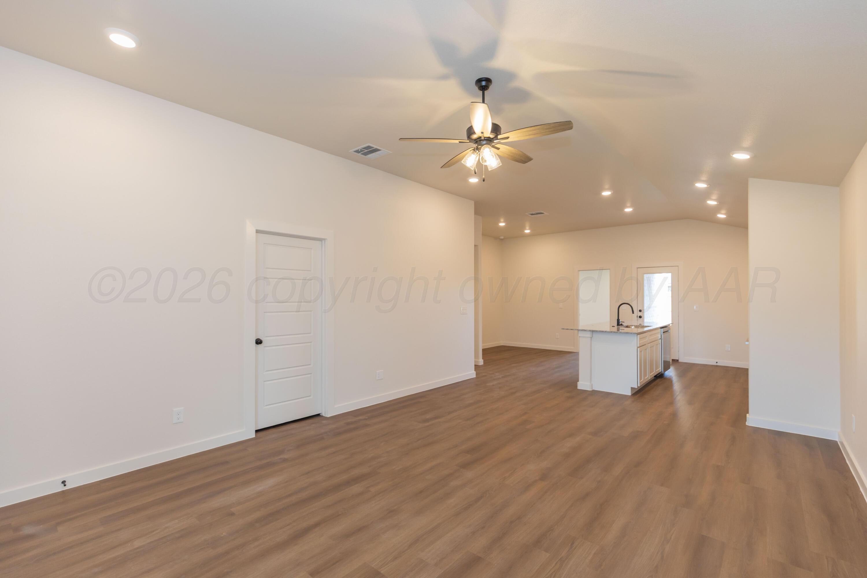 9104 Prairieland Drive Property Photo 3