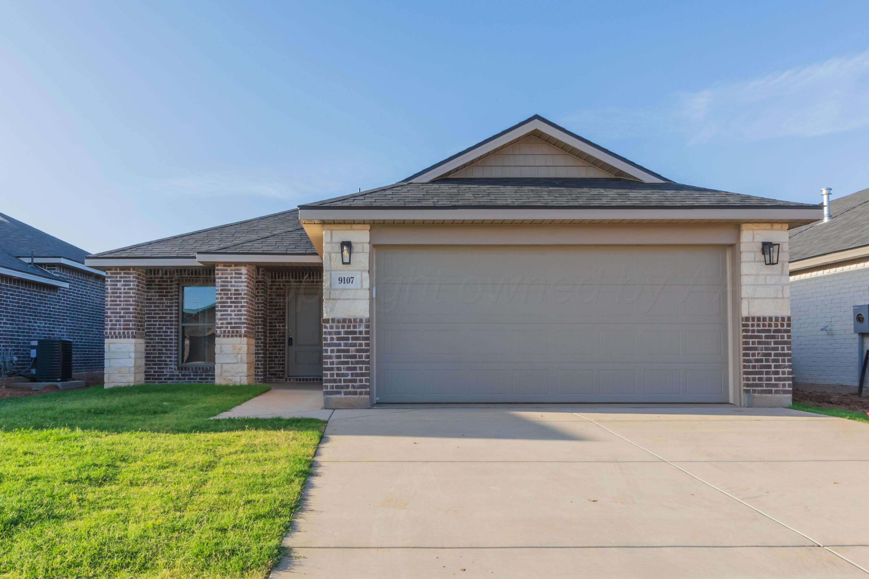 9107 PRAIRIELAND Drive Property Photo 1