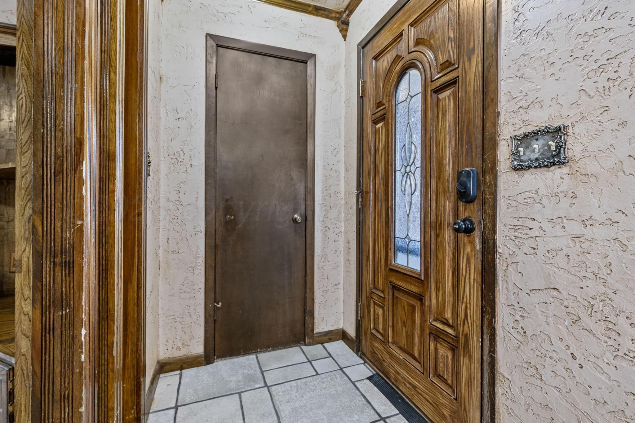 4205 Sherwood Lane Property Photo 3