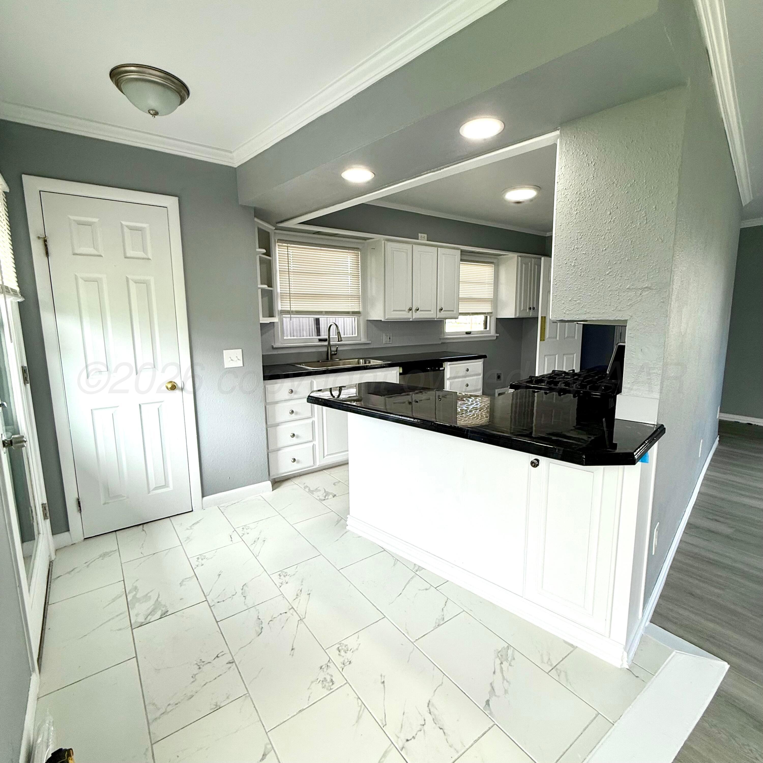 502 8th Avenue Property Photo 6