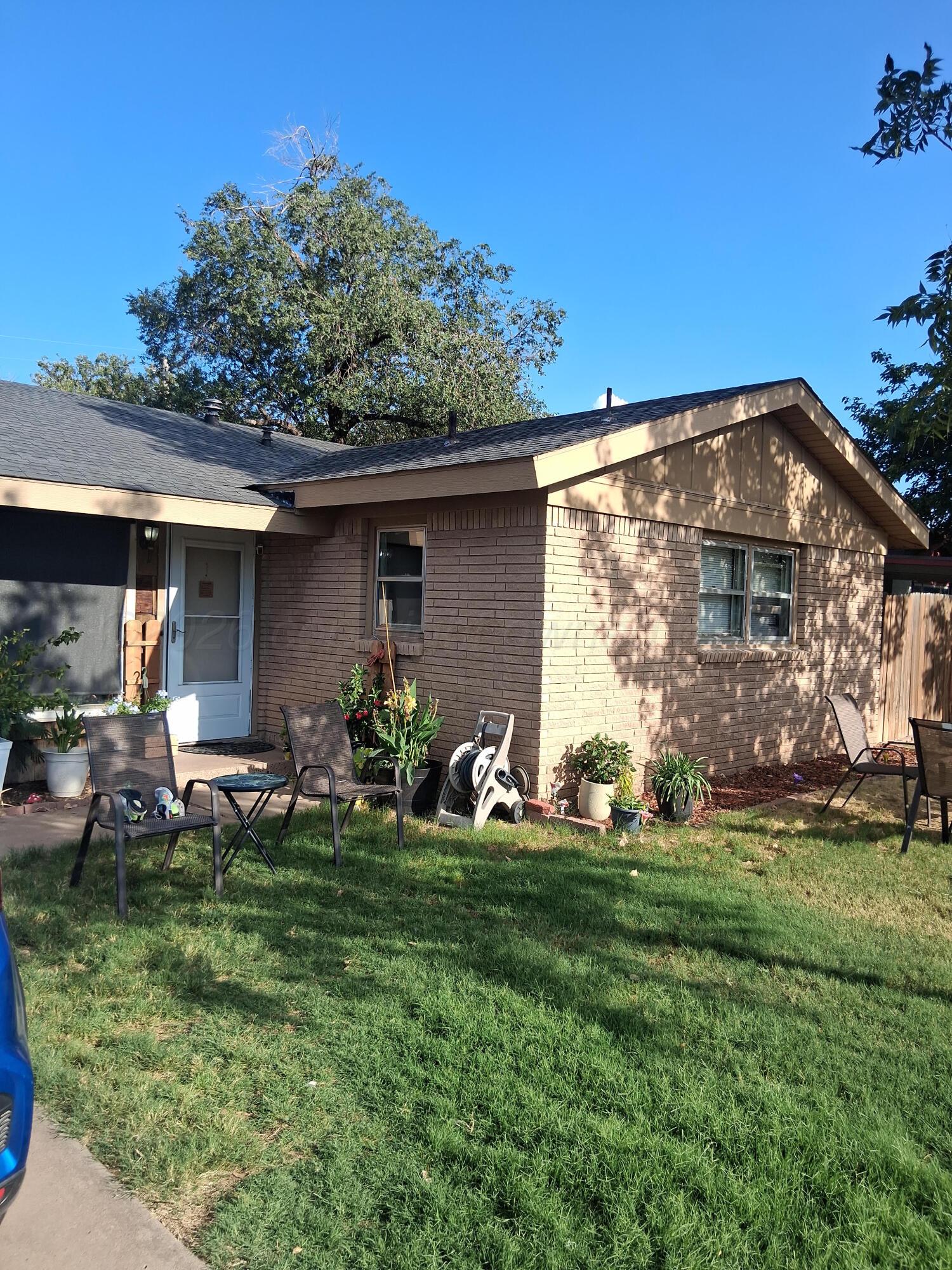 2305 PITTSBURG Street Property Photo 1