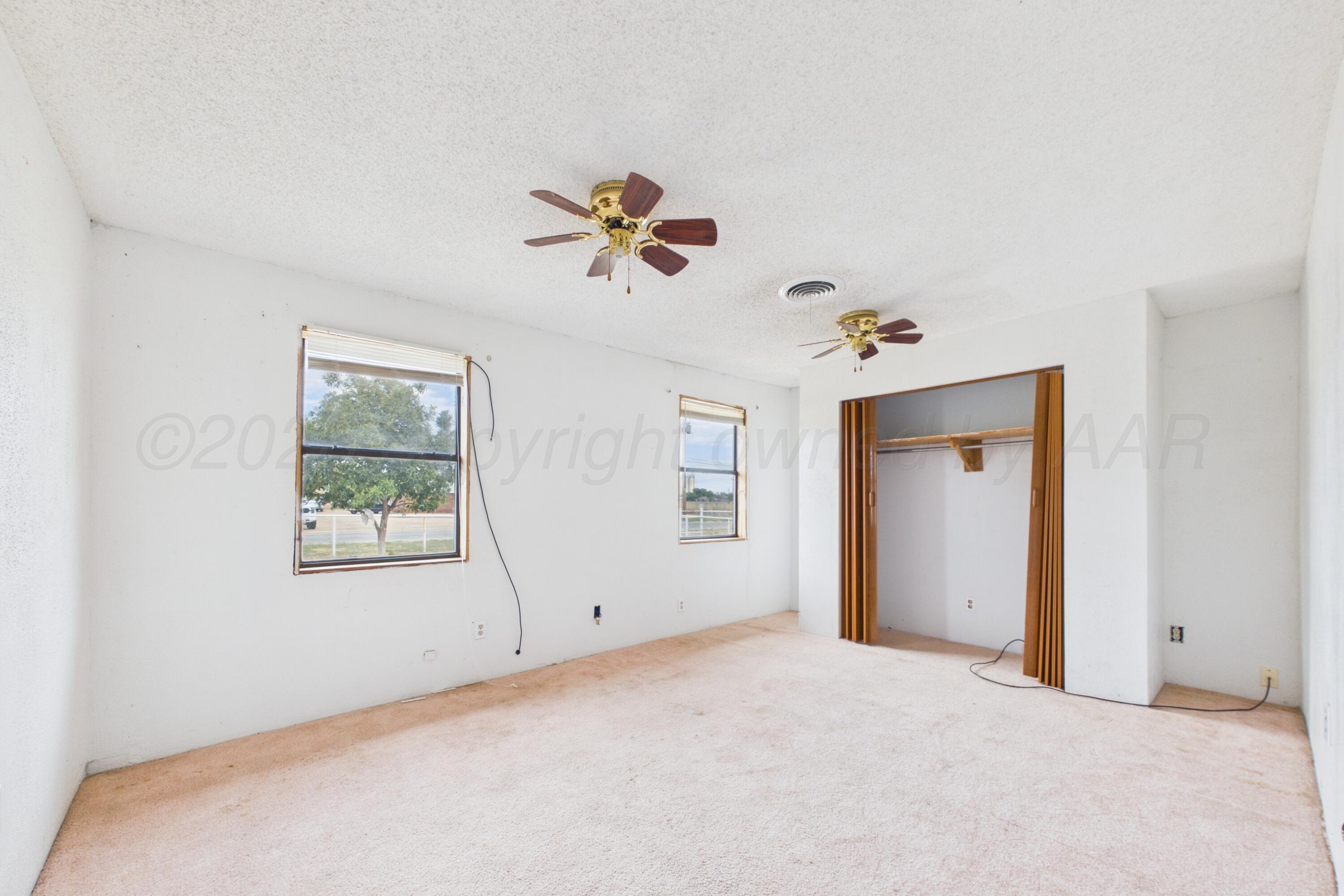 801 W Crawford Street Property Photo 15