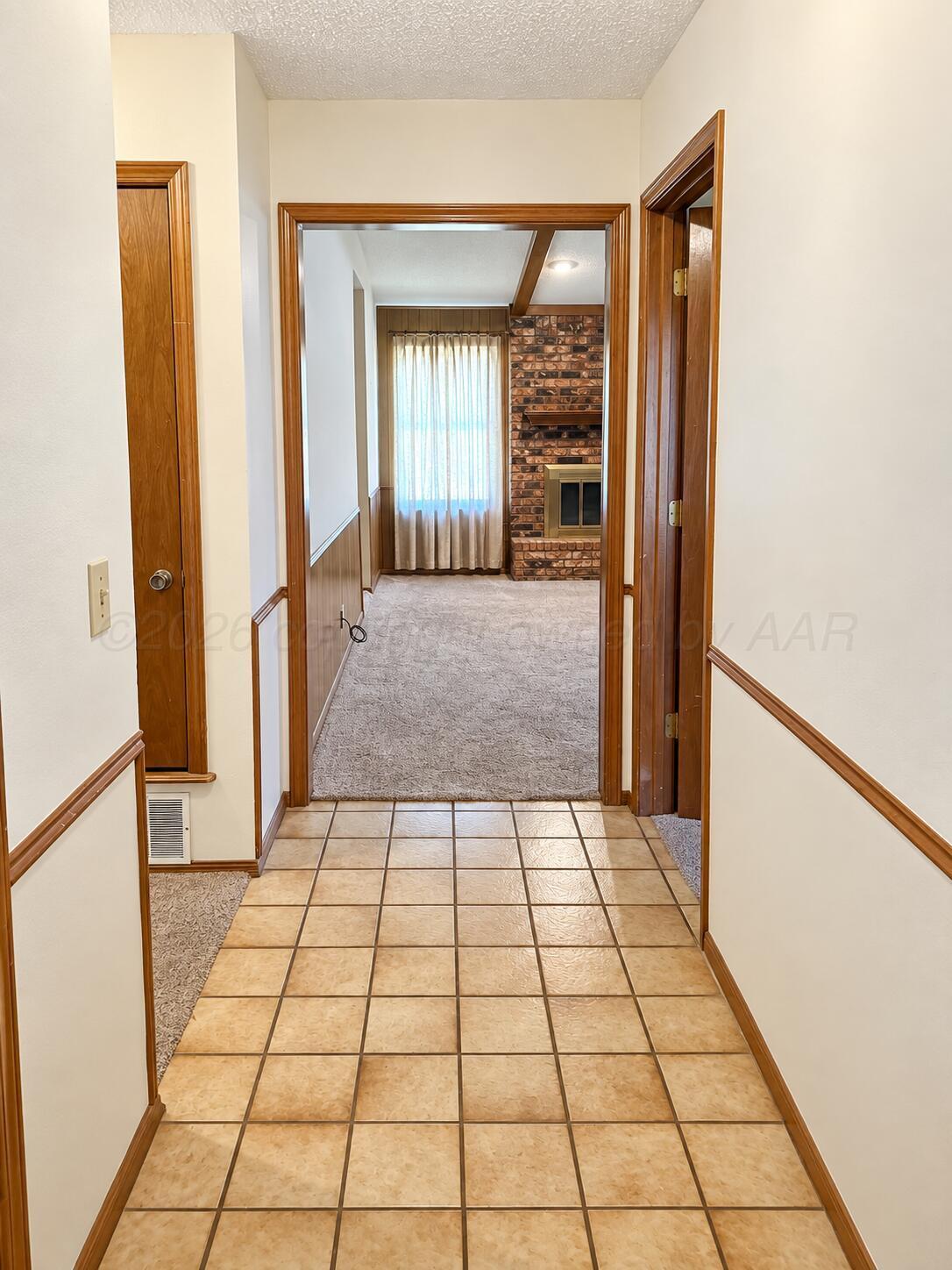 1100 Sugarloaf Drive Property Photo 8