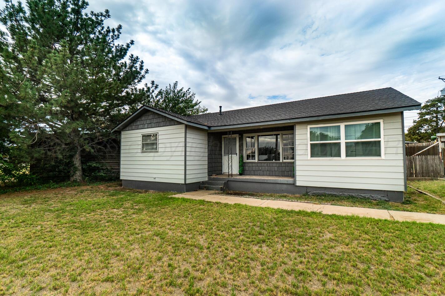 420 Union Street Property Photo 3