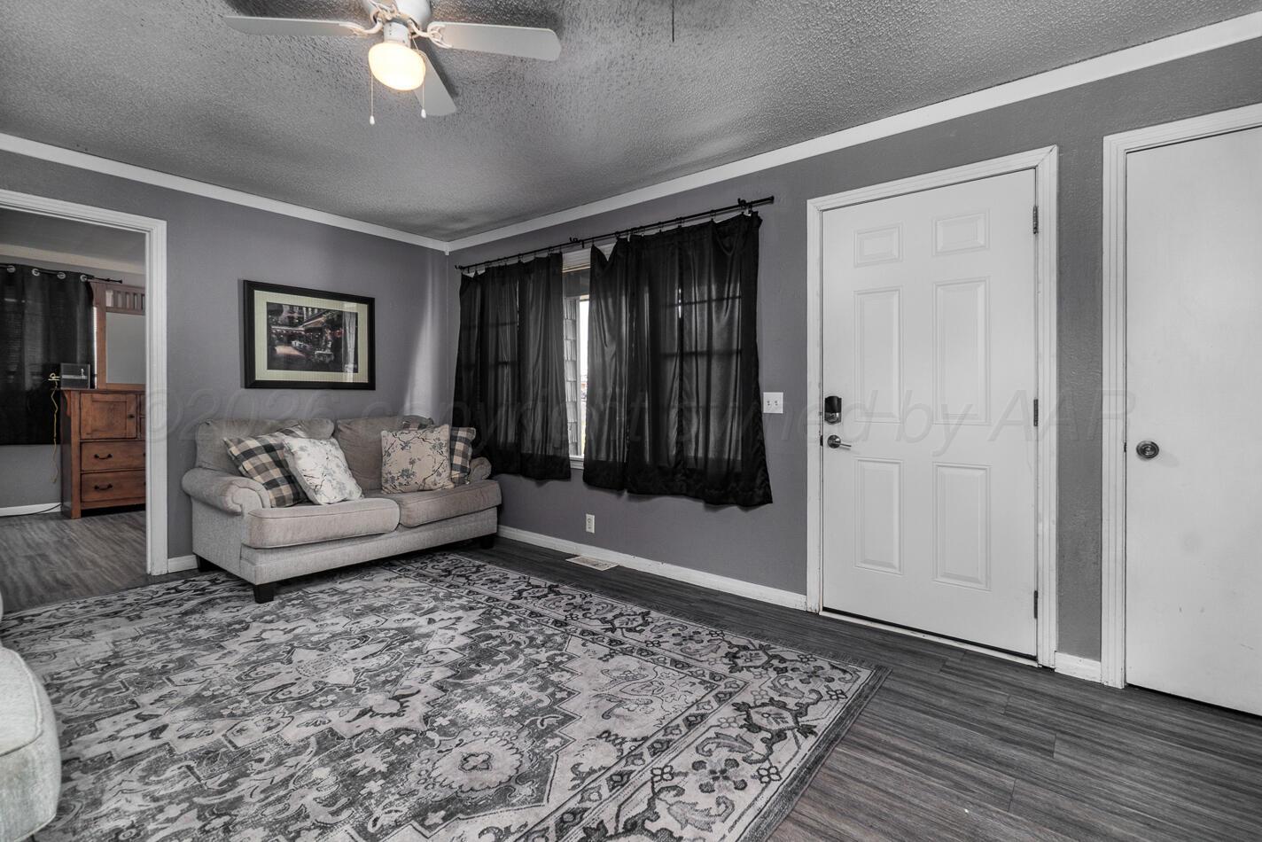 420 Union Street Property Photo 4