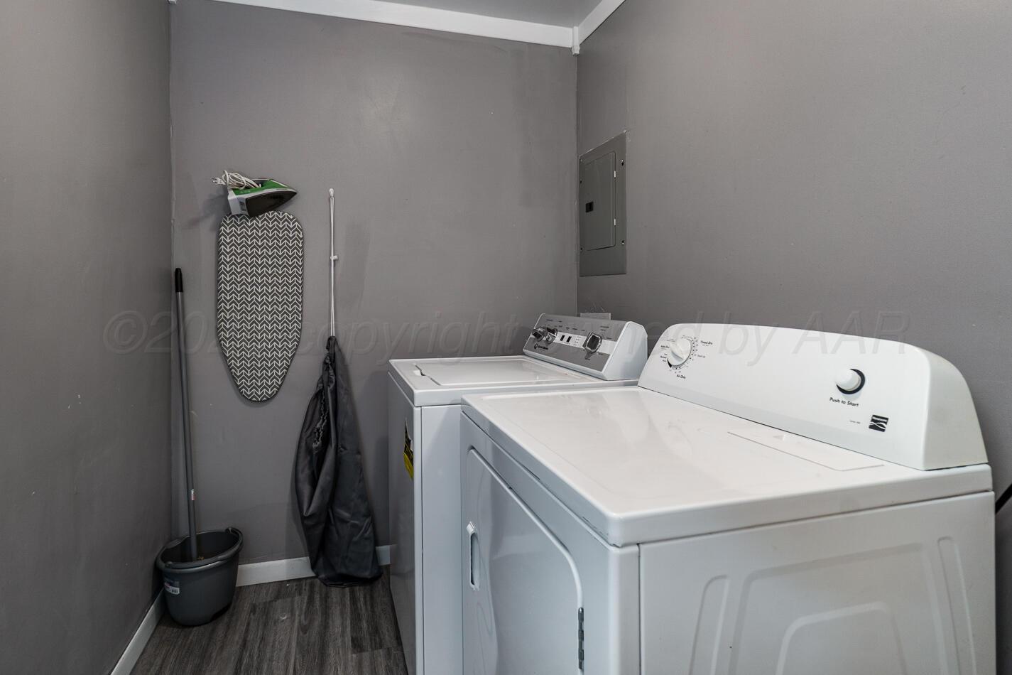 420 Union Street Property Photo 11