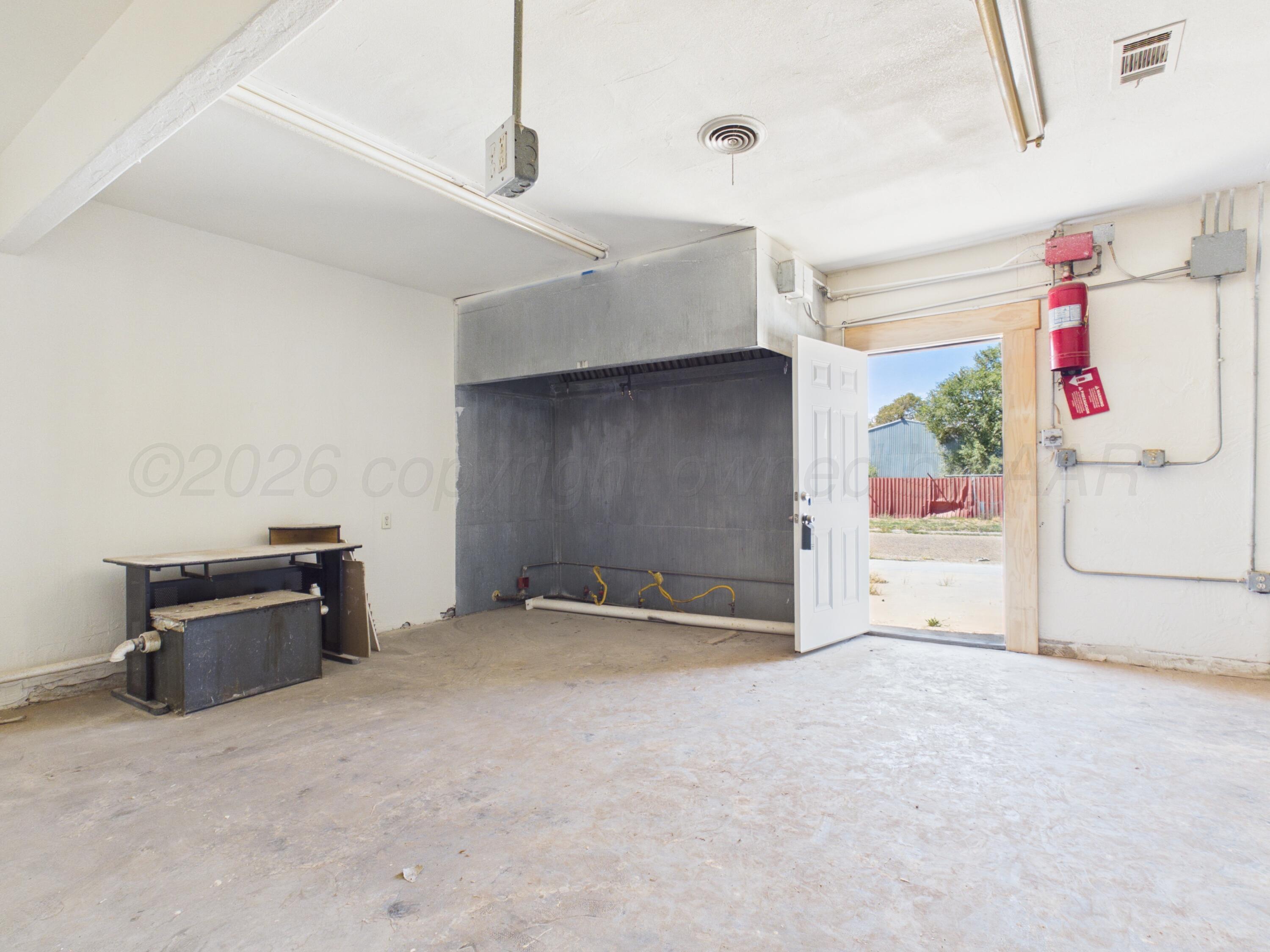 4400 E Amarillo Boulevard Property Photo 4
