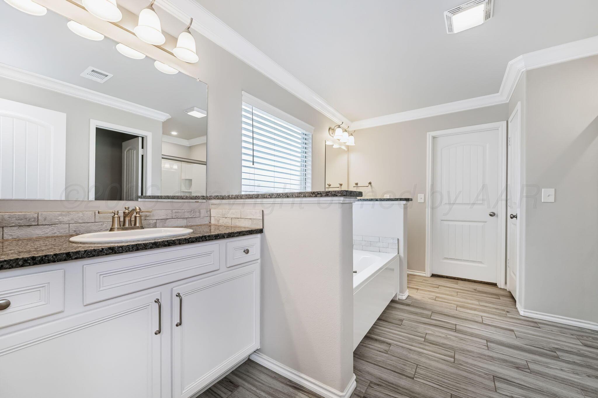 9609 Westin Drive Property Photo 16