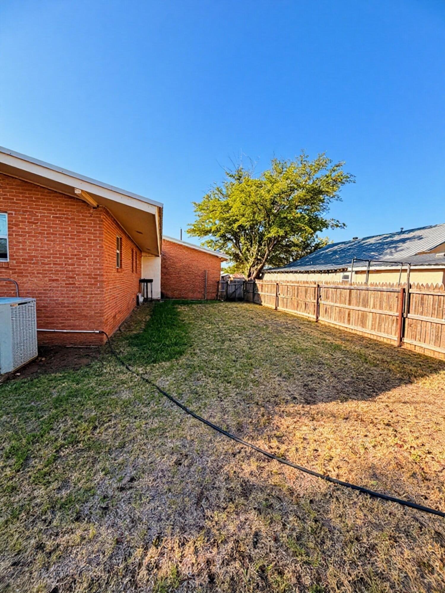 216 Wilson Street Property Photo 4