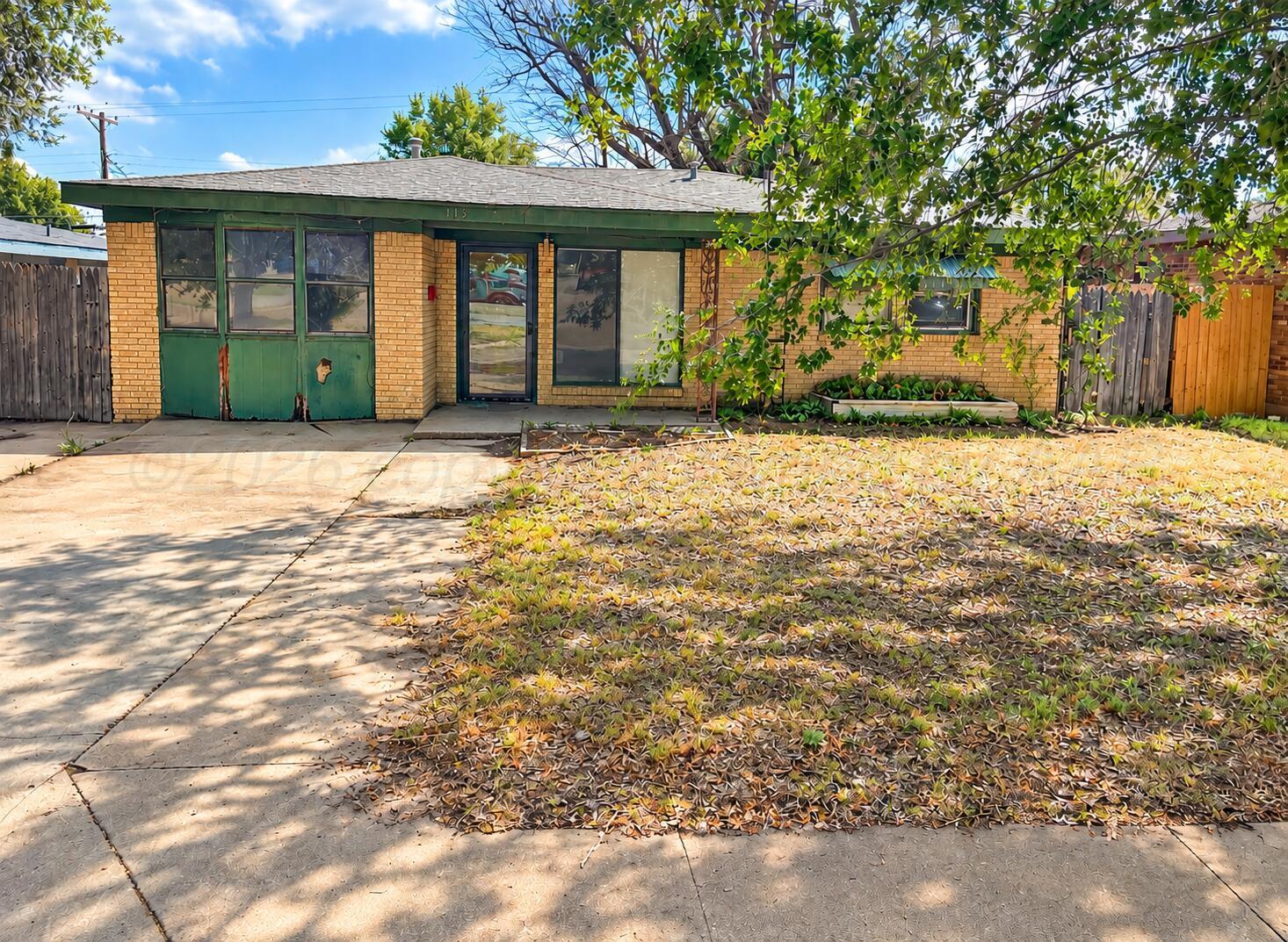 113 Abilene Street Property Photo 1