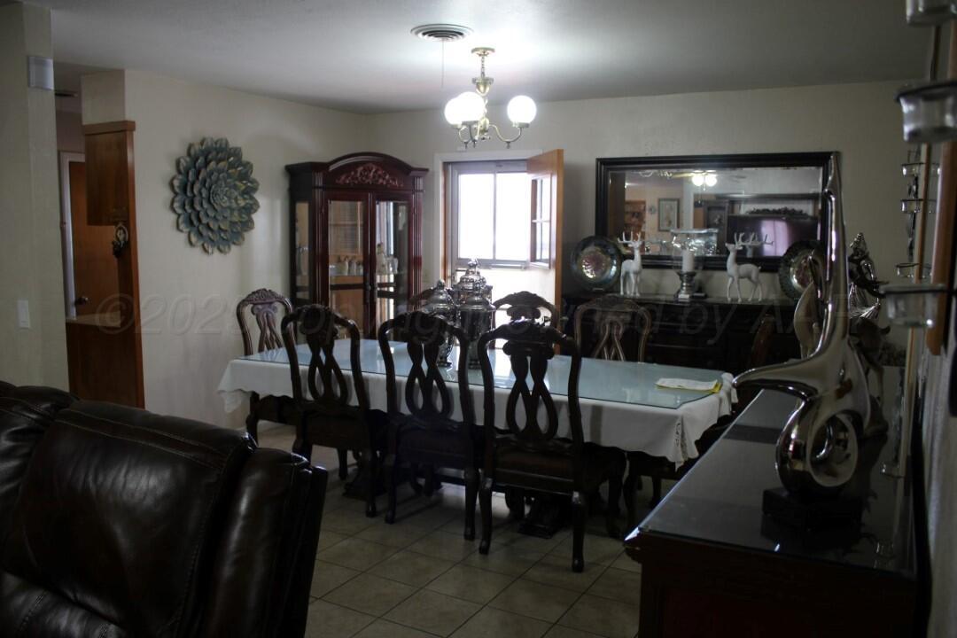 150 Centre Property Photo 8