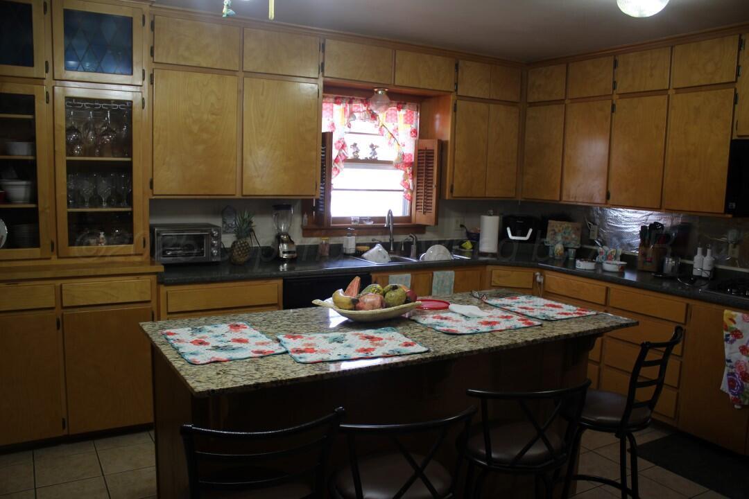150 Centre Property Photo 10