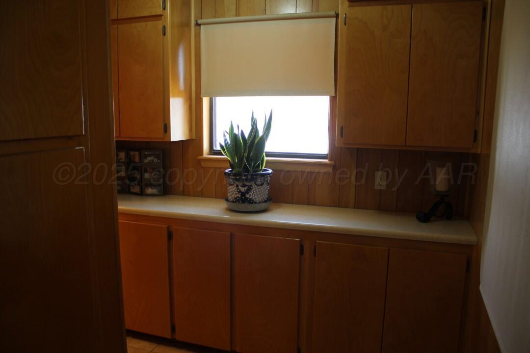 150 Centre Property Photo 11