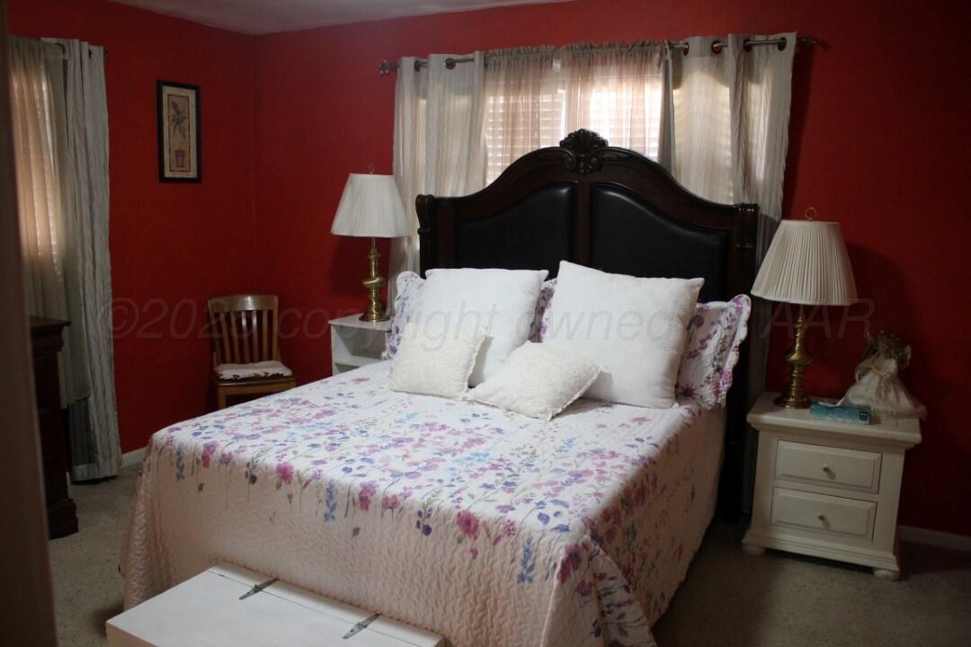 150 Centre Property Photo 16