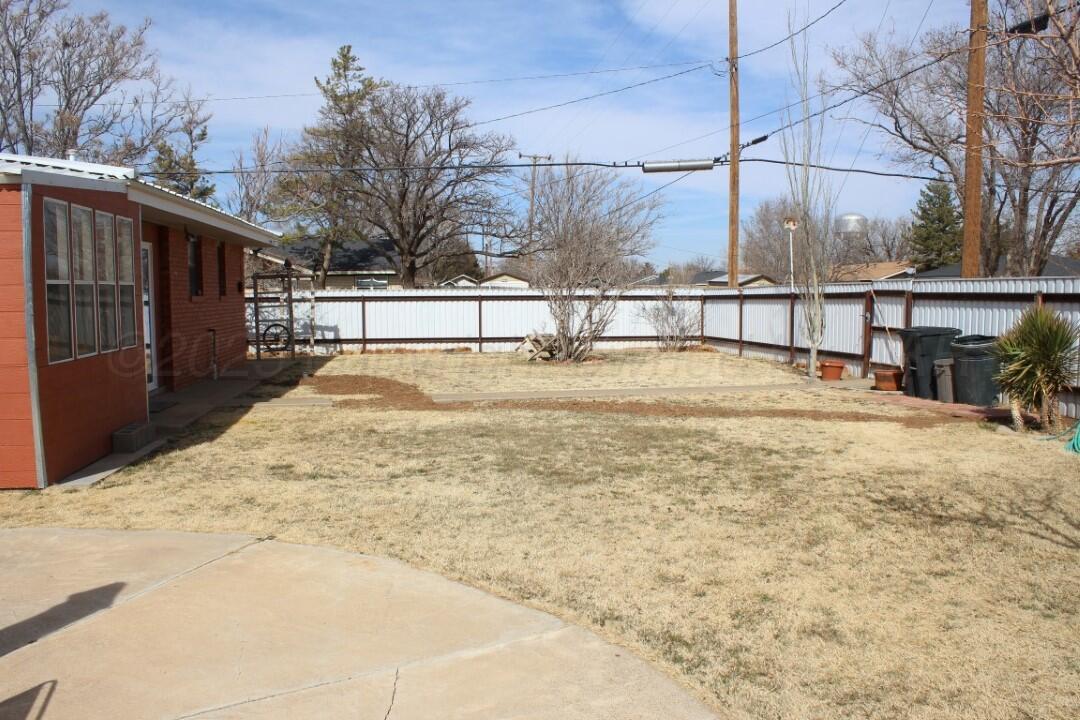 150 Centre Property Photo 22