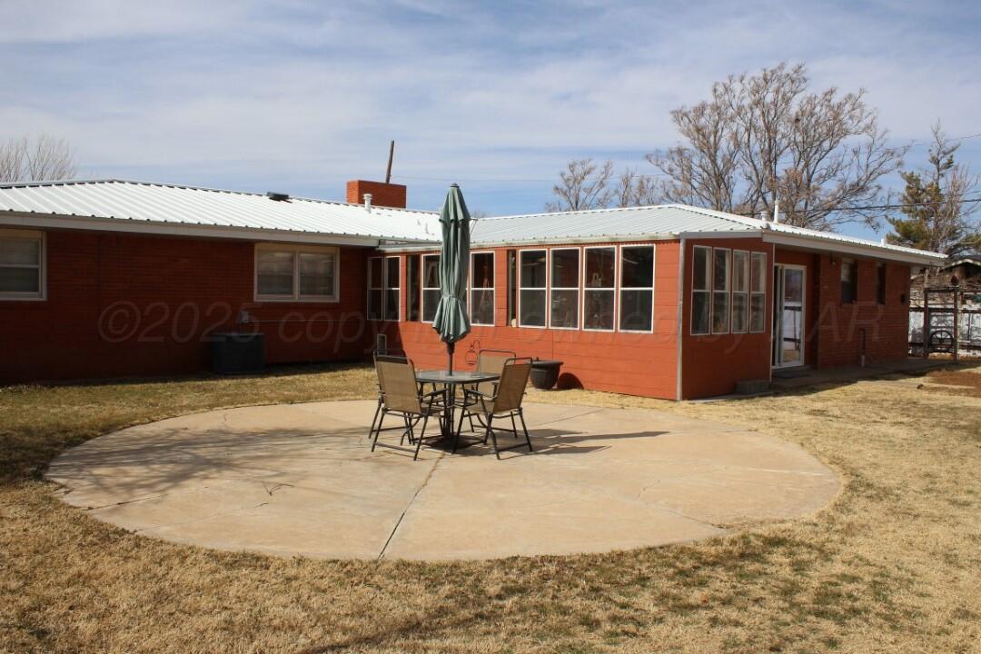 150 Centre Property Photo 23