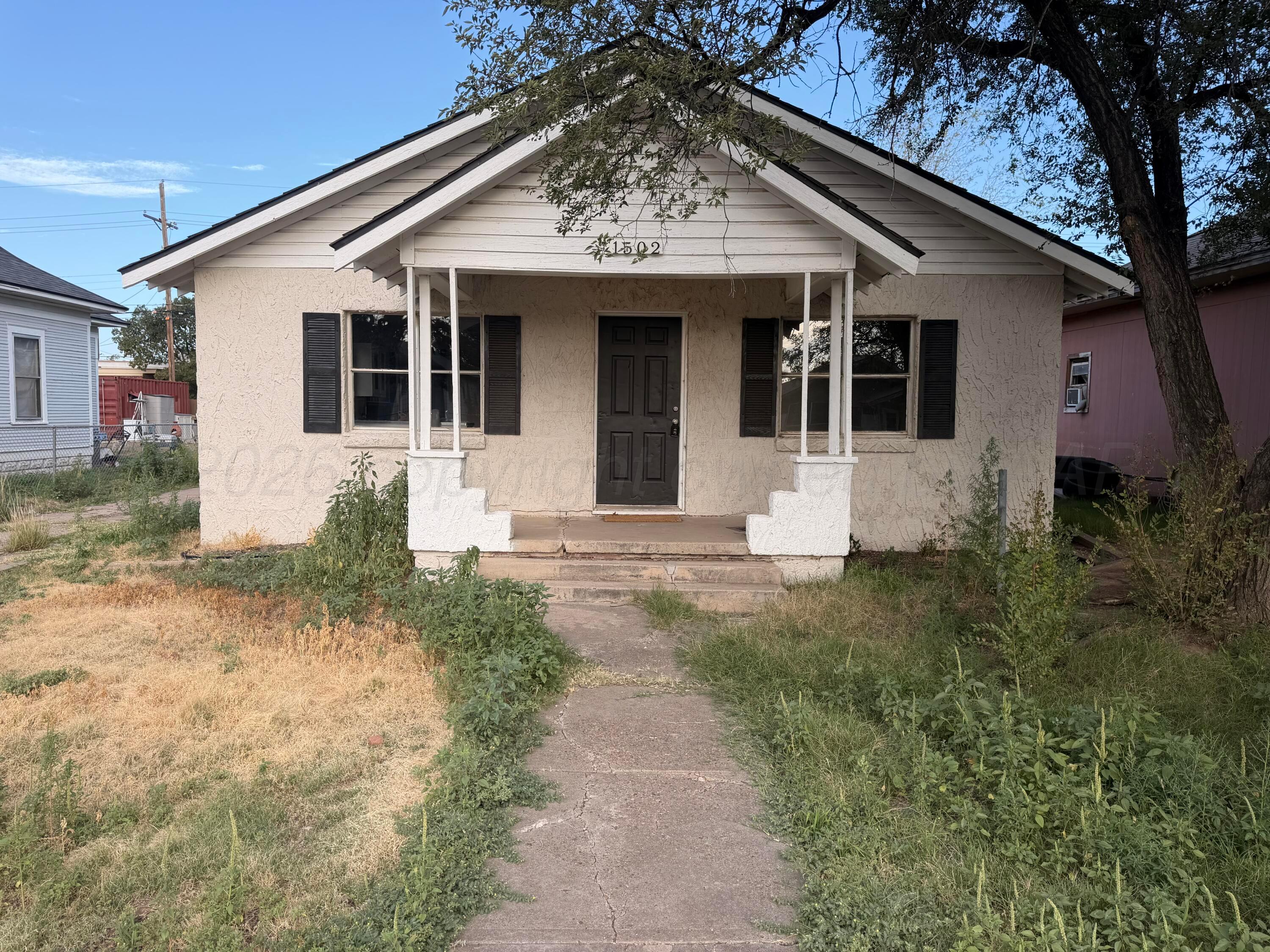 1502 S LINCOLN Property Photo 1