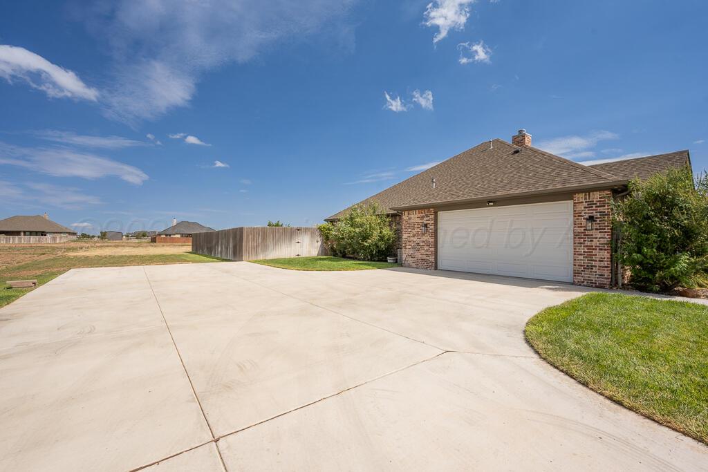 9766 Cicada Trail Property Photo 4