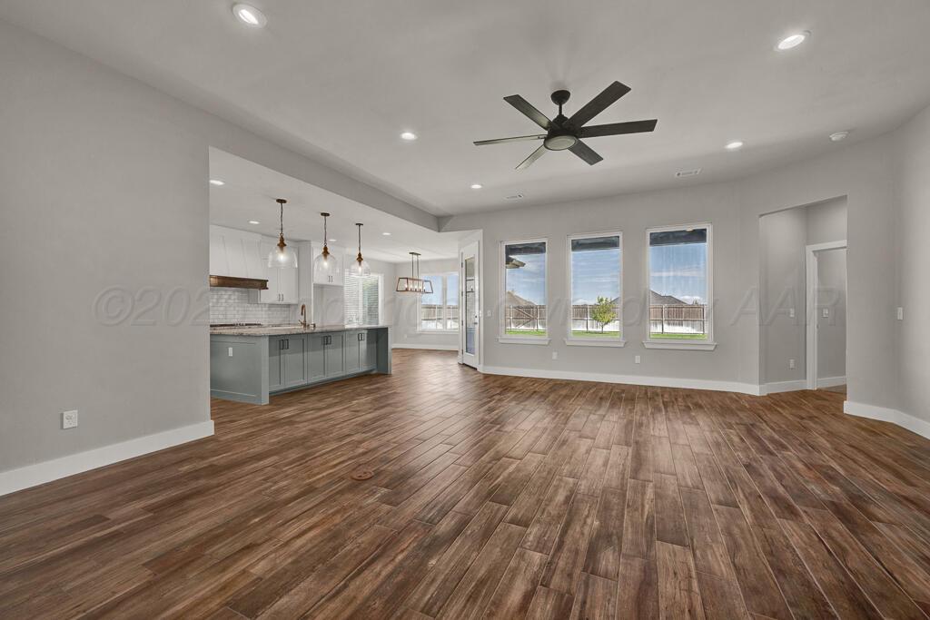 9766 Cicada Trail Property Photo 6