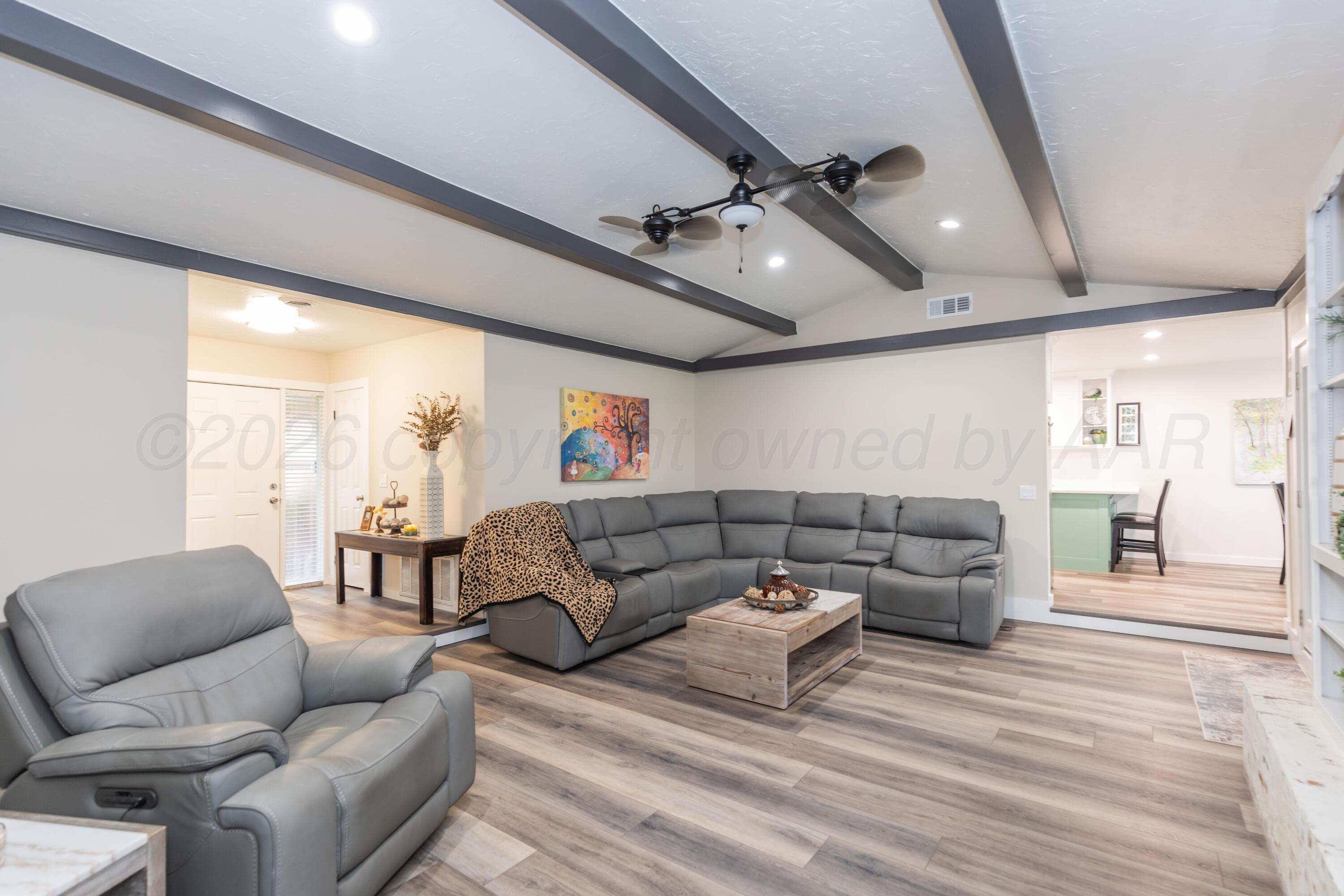 7210 Gainsborough Road Property Photo 8
