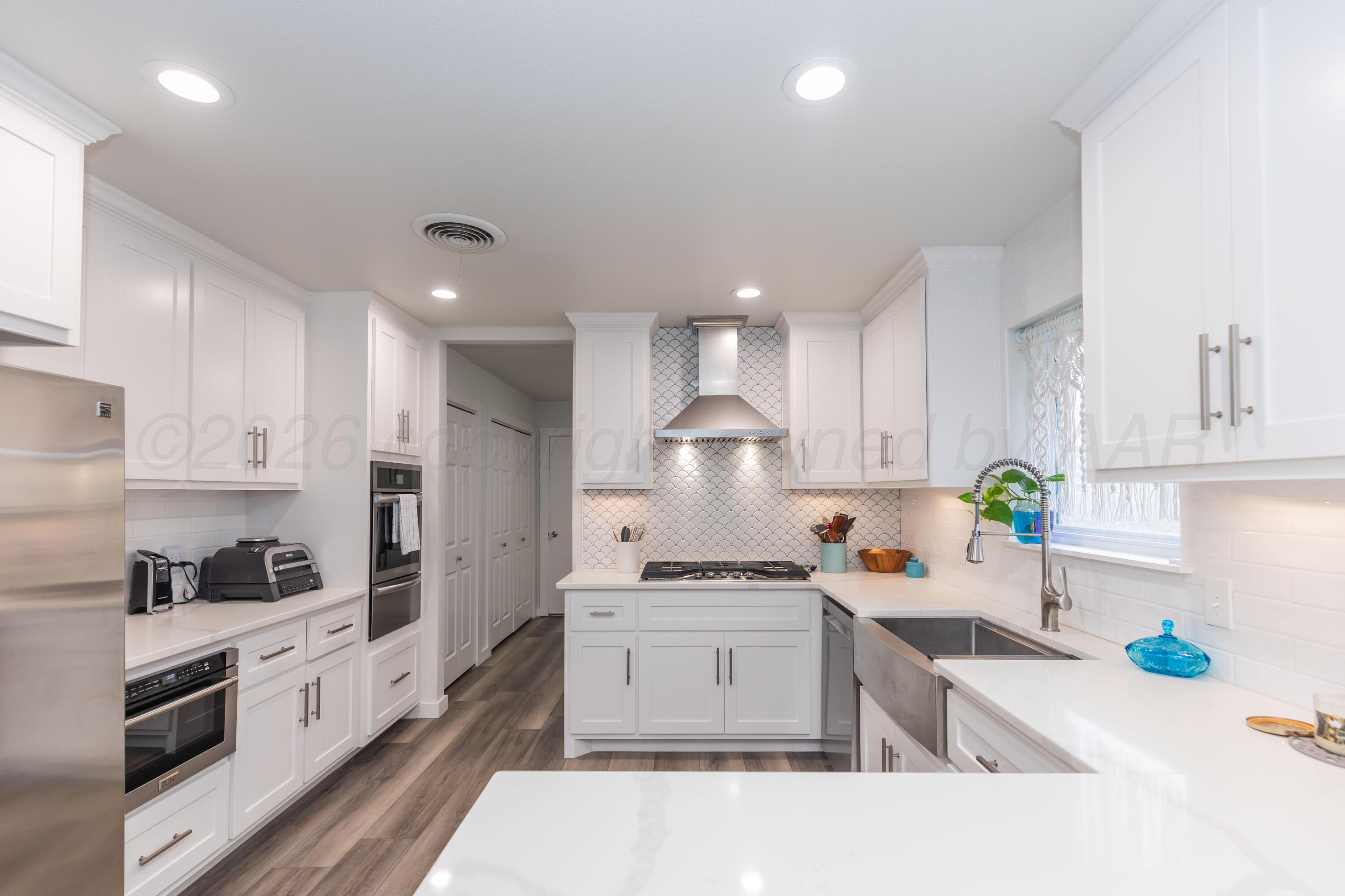 7210 Gainsborough Road Property Photo 13