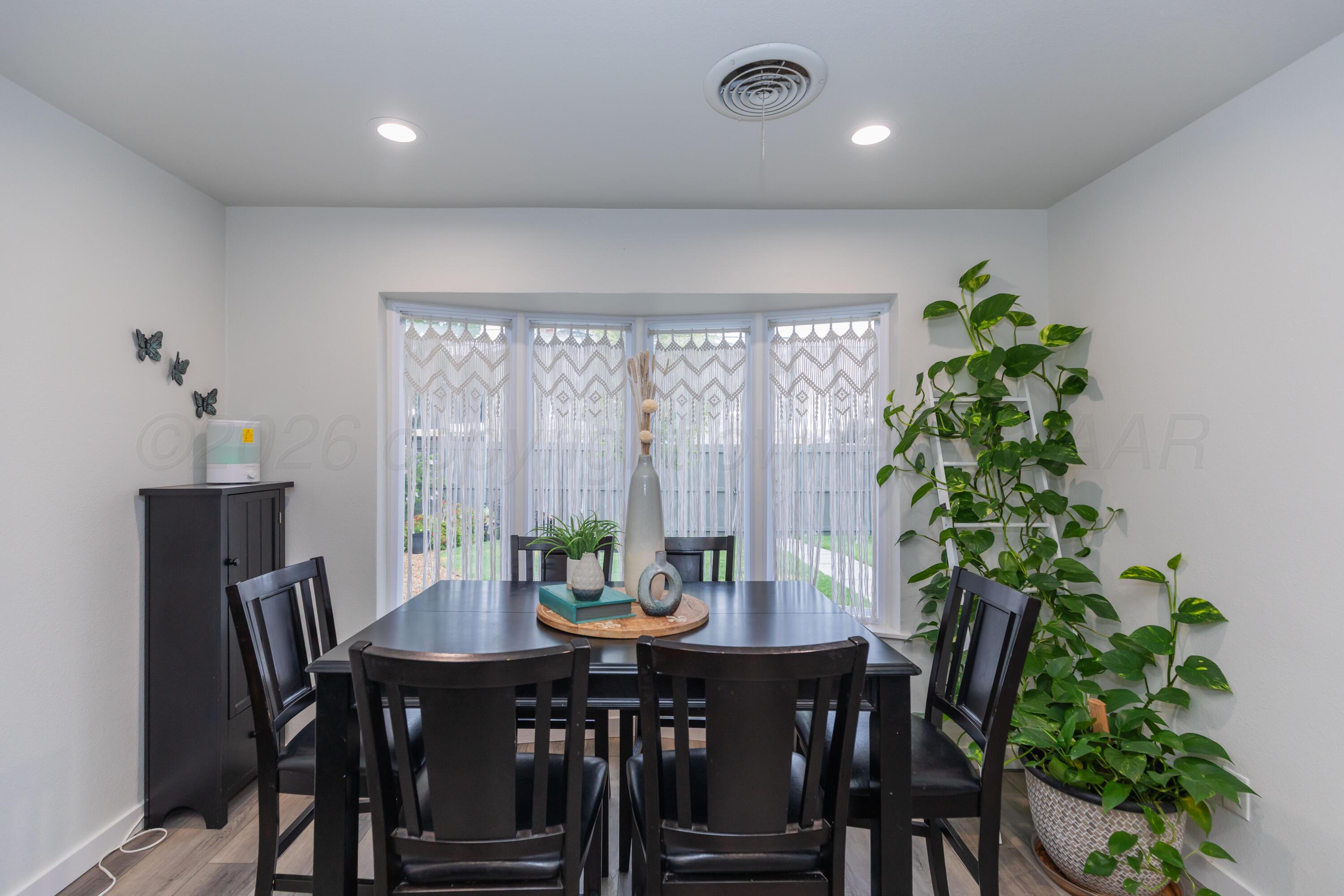 7210 Gainsborough Road Property Photo 23