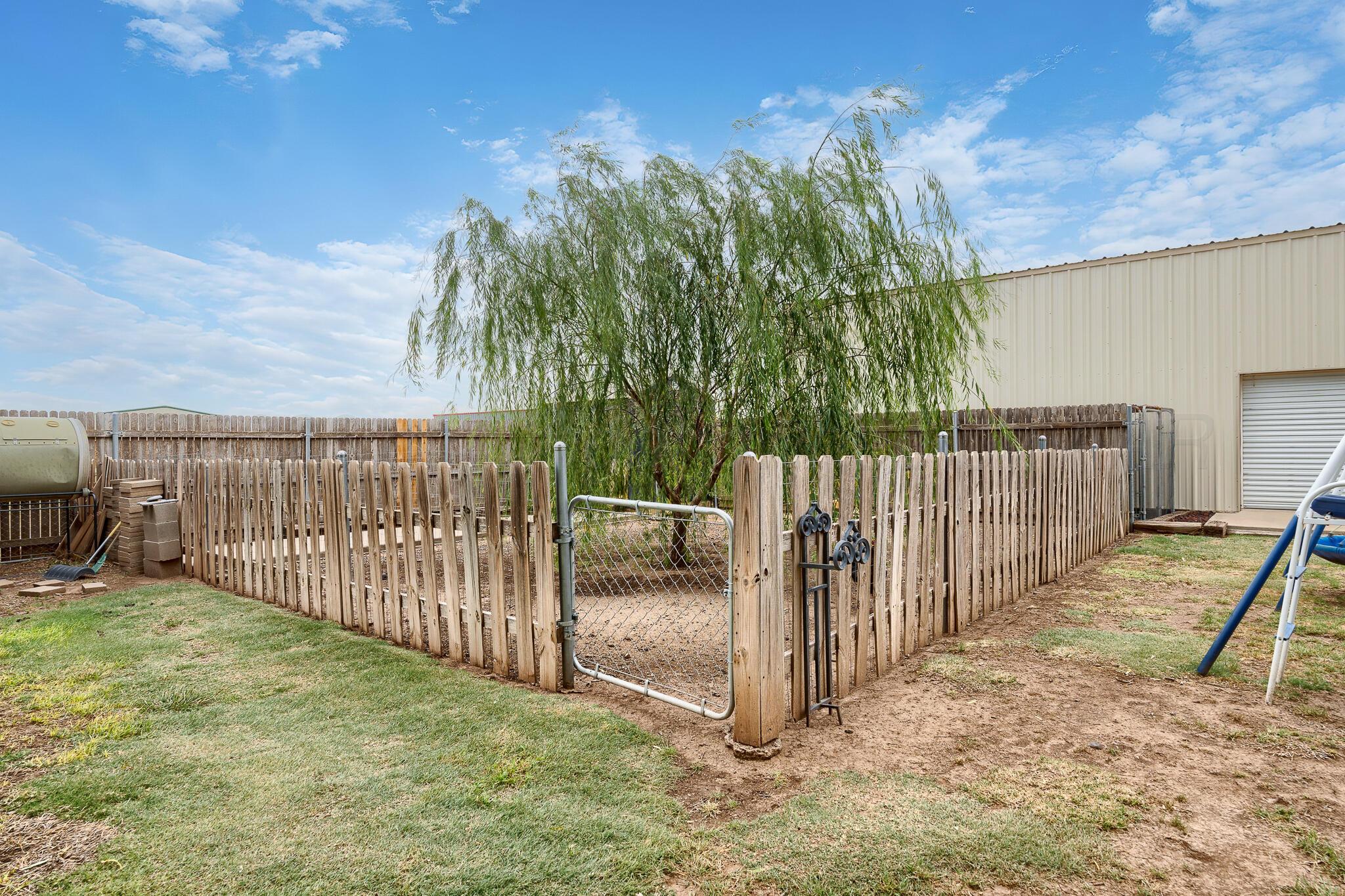 16400 Wexford Street Property Photo 4