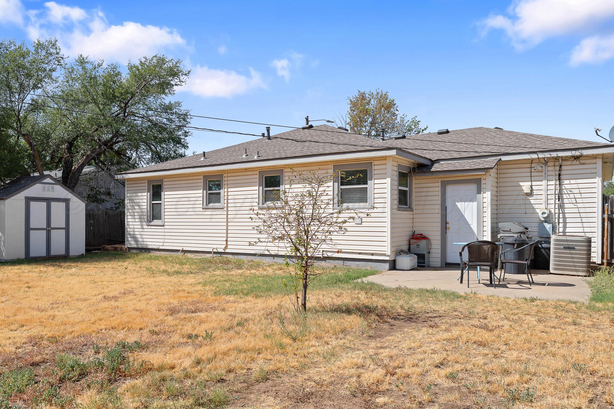 1819 S Avondale Street Property Photo 23