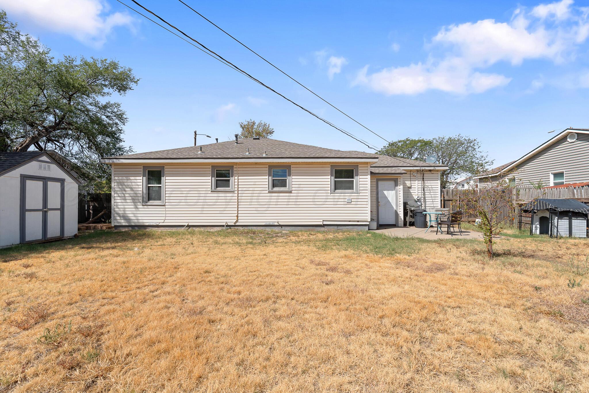 1819 S Avondale Street Property Photo 24