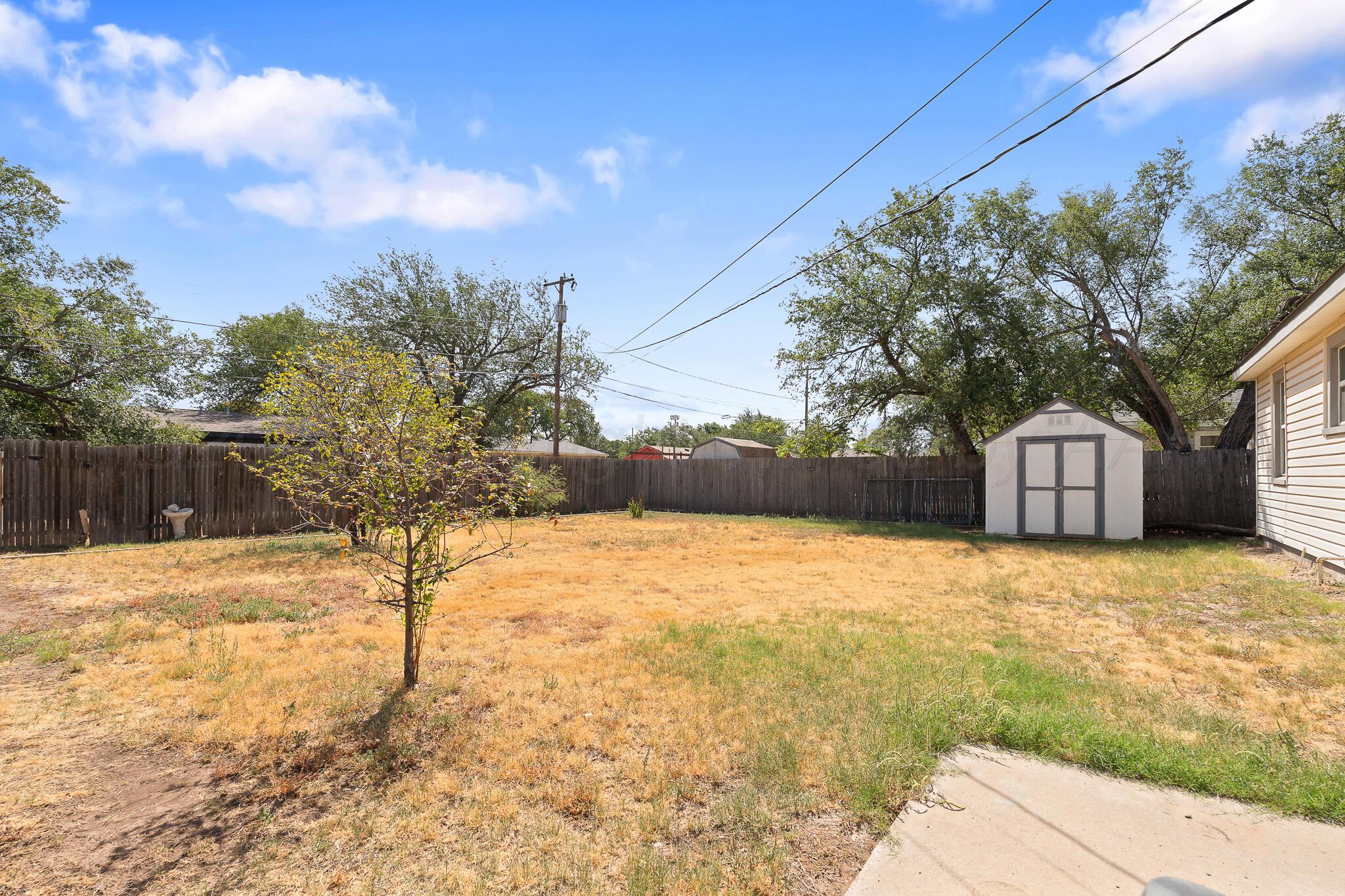 1819 S Avondale Street Property Photo 25