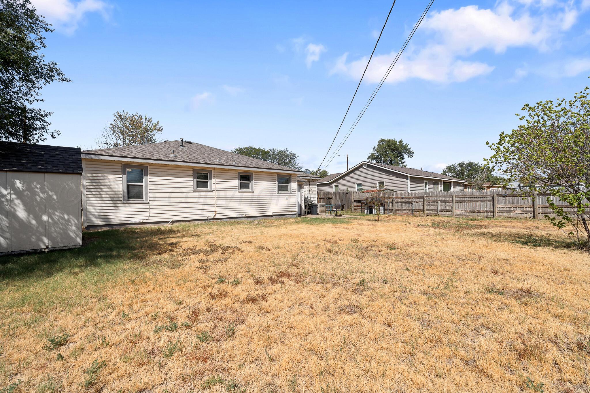 1819 S Avondale Street Property Photo 27