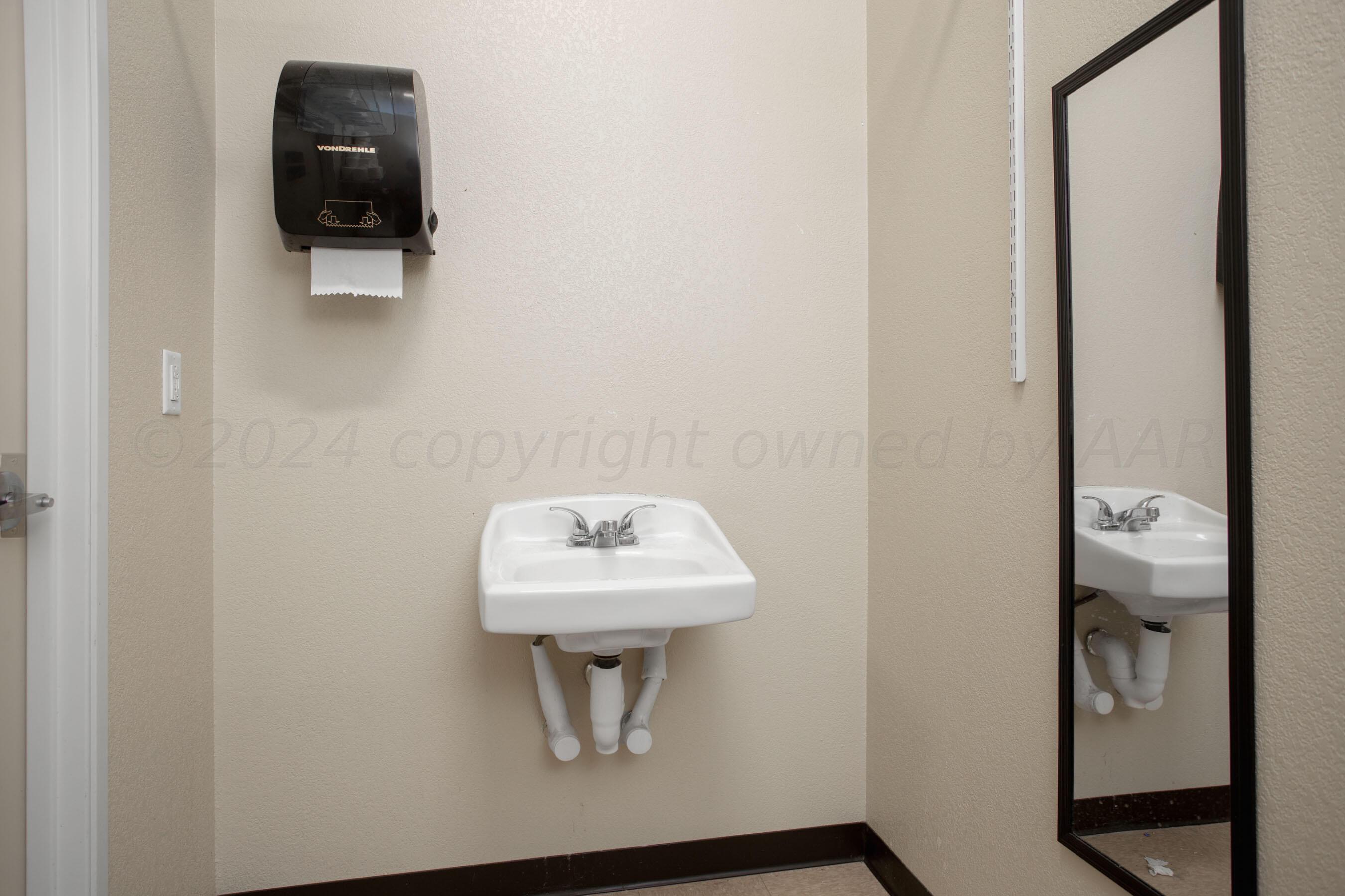 2540 Ross Osage Drive Property Photo 28
