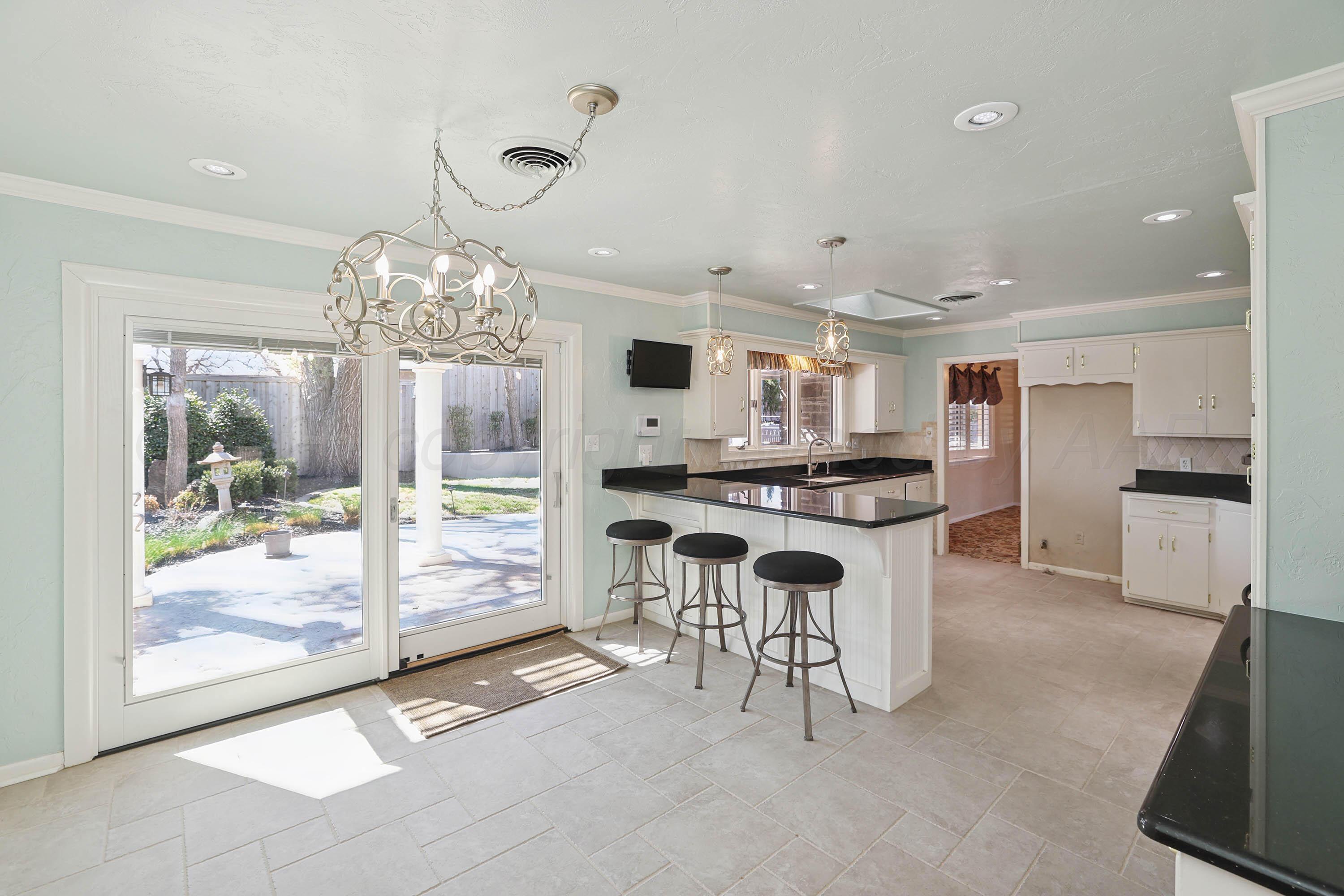 19 Southridge Drive Property Photo 17